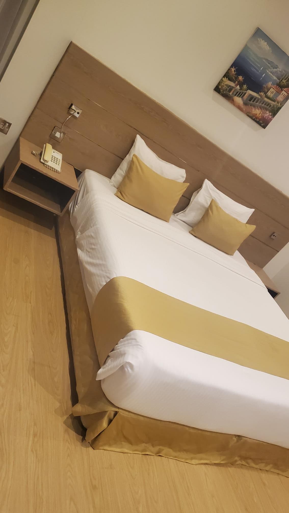 Aldar Hotel, Room