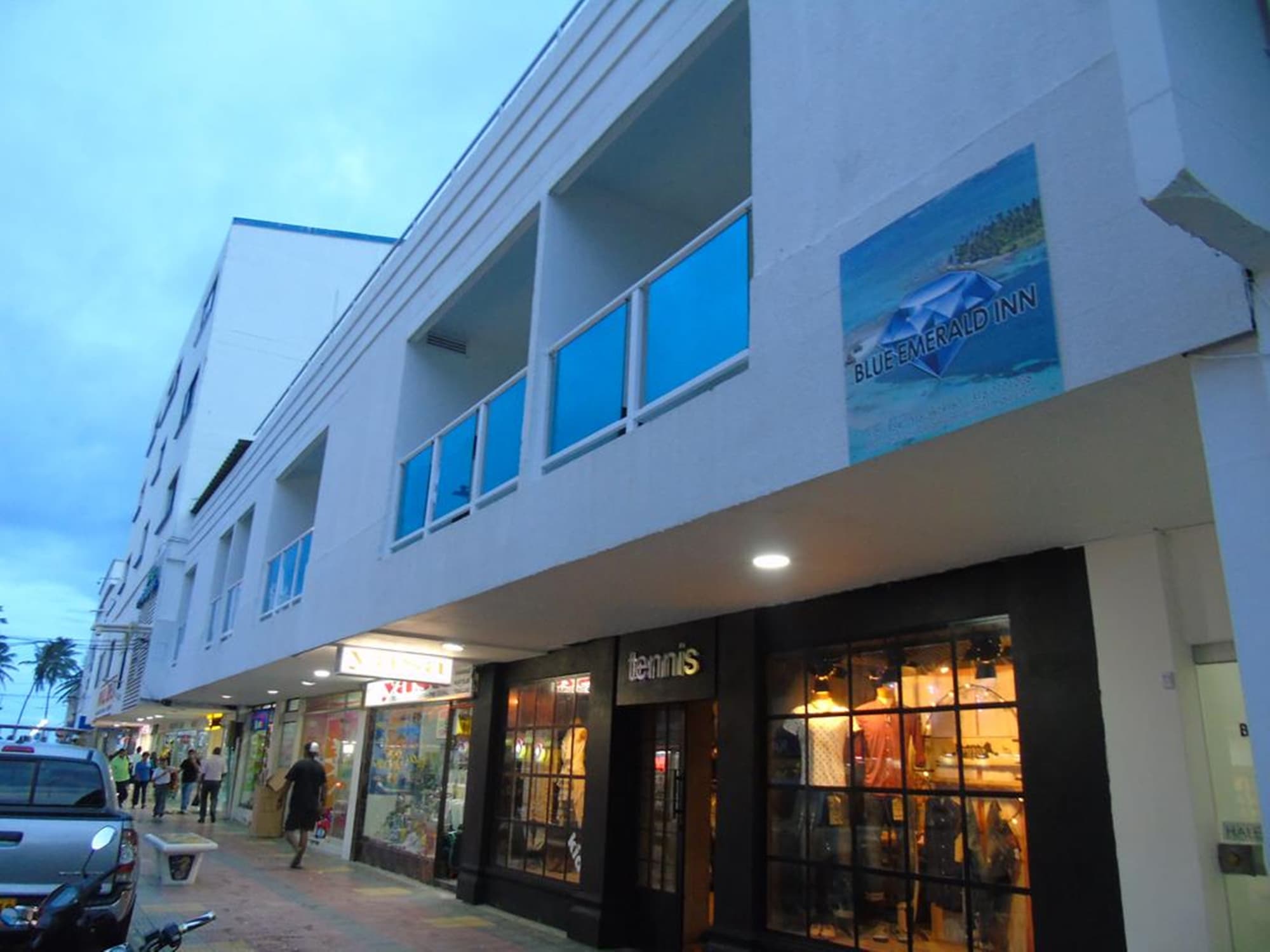 Blue Emerald Inn, General view