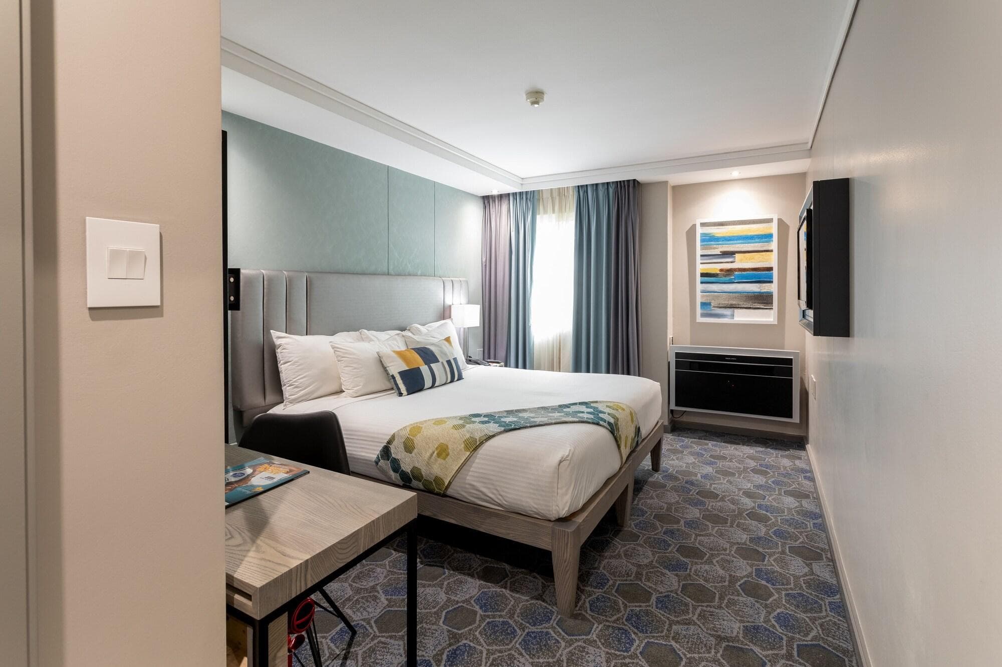 Stay Easy Mbombela, Room