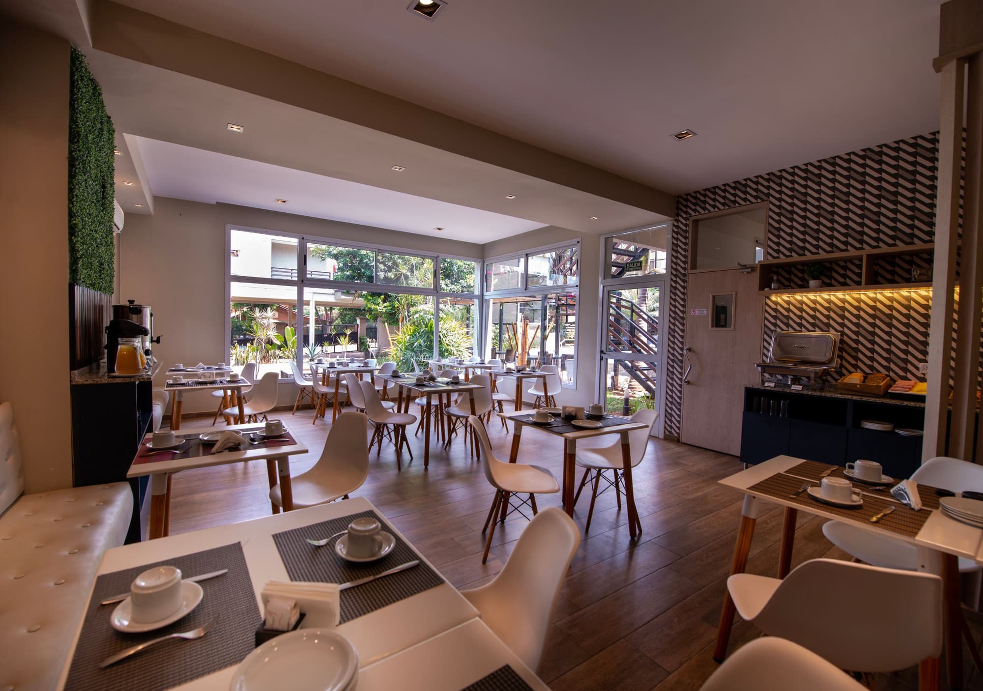 INGA by DOT Suites, Restaurante