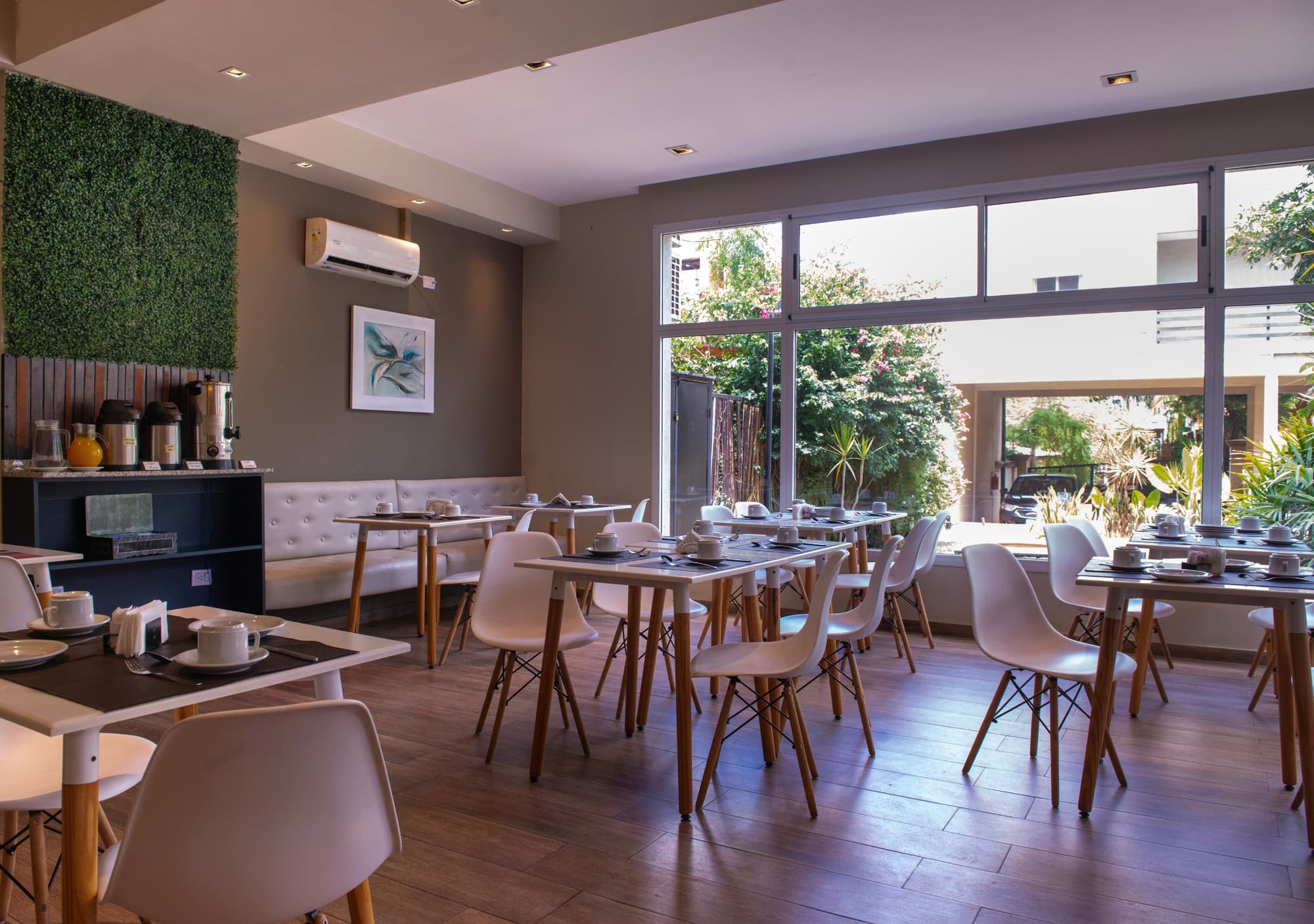 INGA by DOT Suites, Restaurante