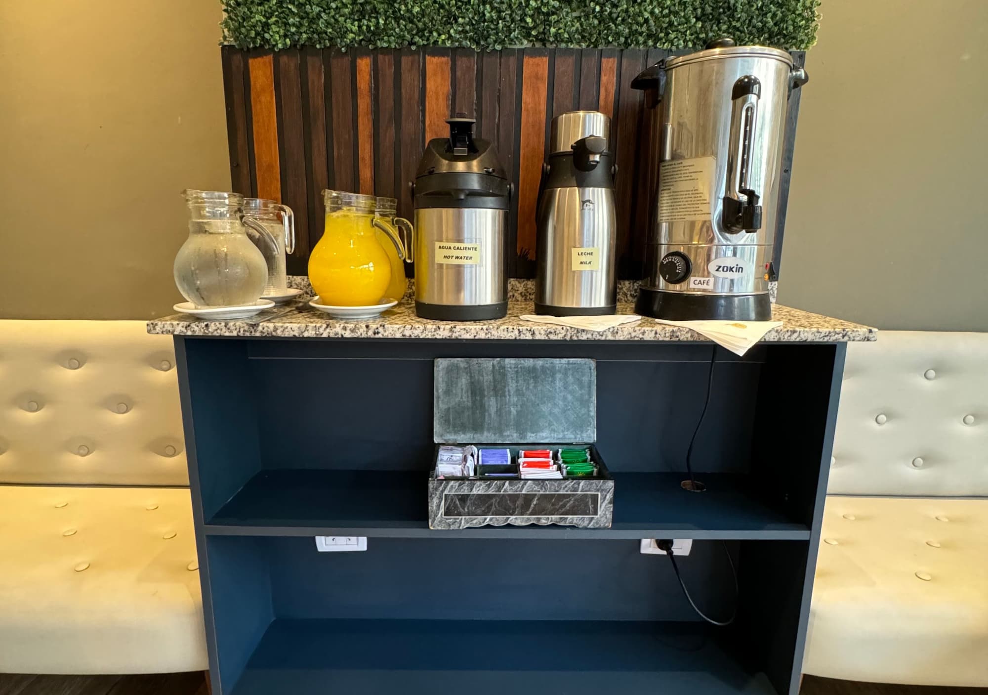 INGA by DOT Suites, Restaurante