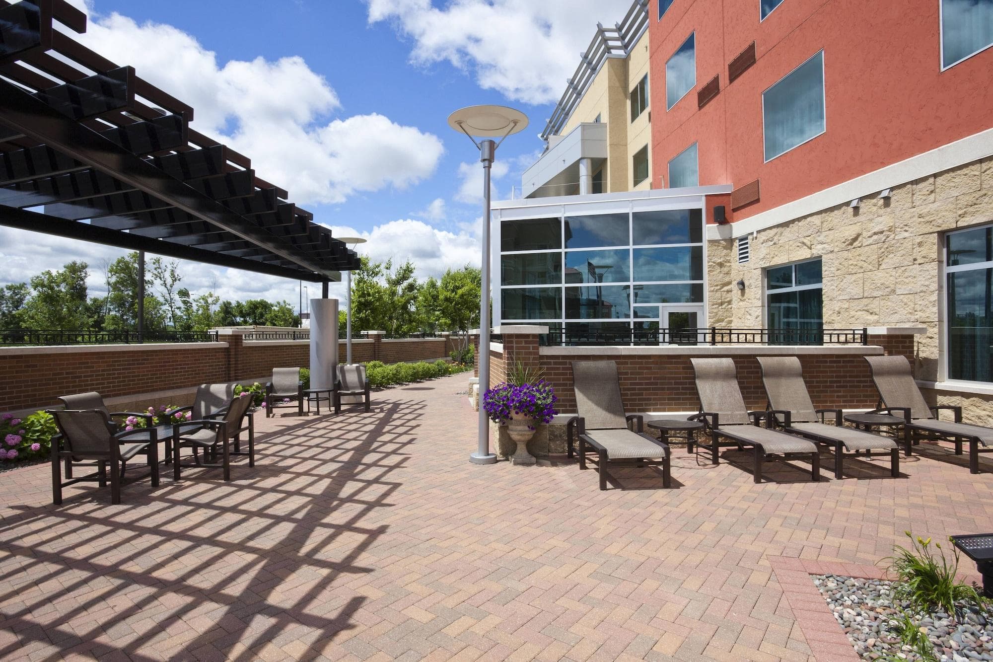 Courtyard Minneapolis Maple Grove/Arbor Lakes, General view