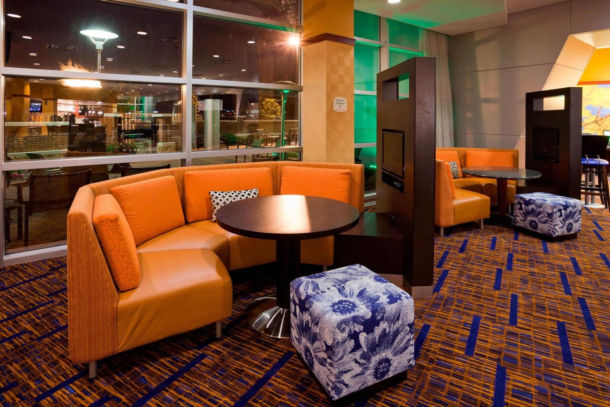 Courtyard Minneapolis Maple Grove/Arbor Lakes, Lobby