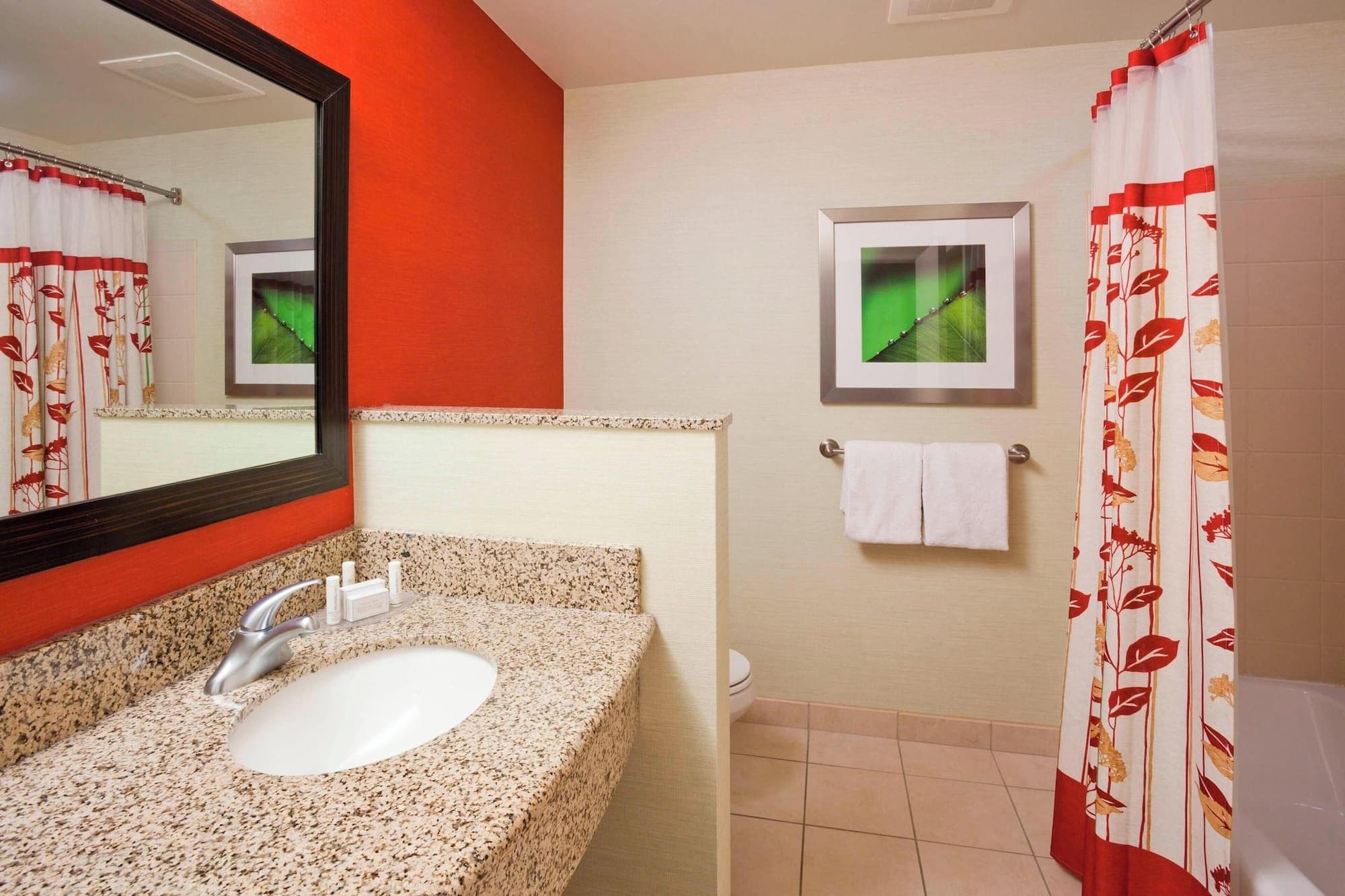 Courtyard Minneapolis Maple Grove/Arbor Lakes, Room