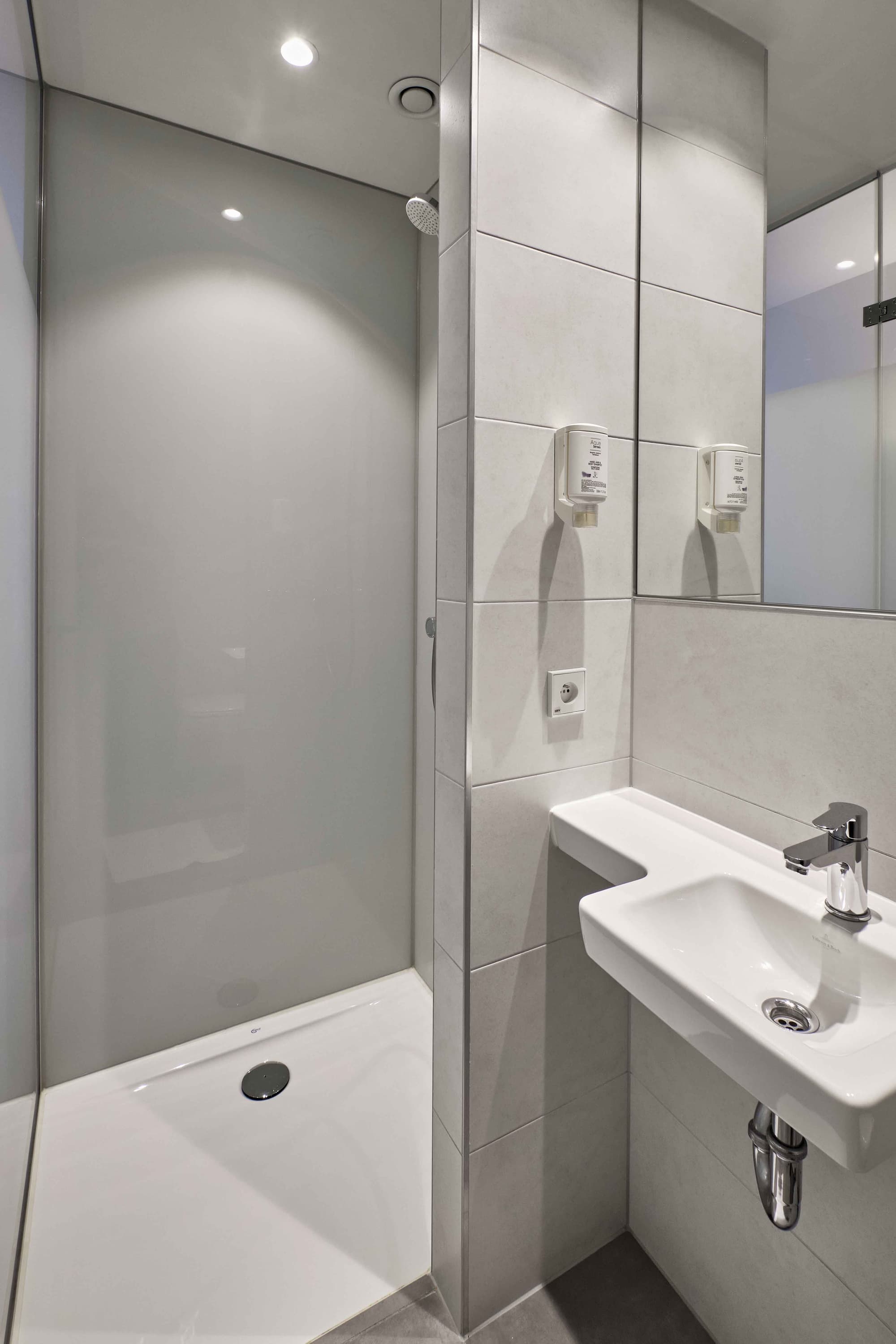 easyHotel Brussels City Centre, Room