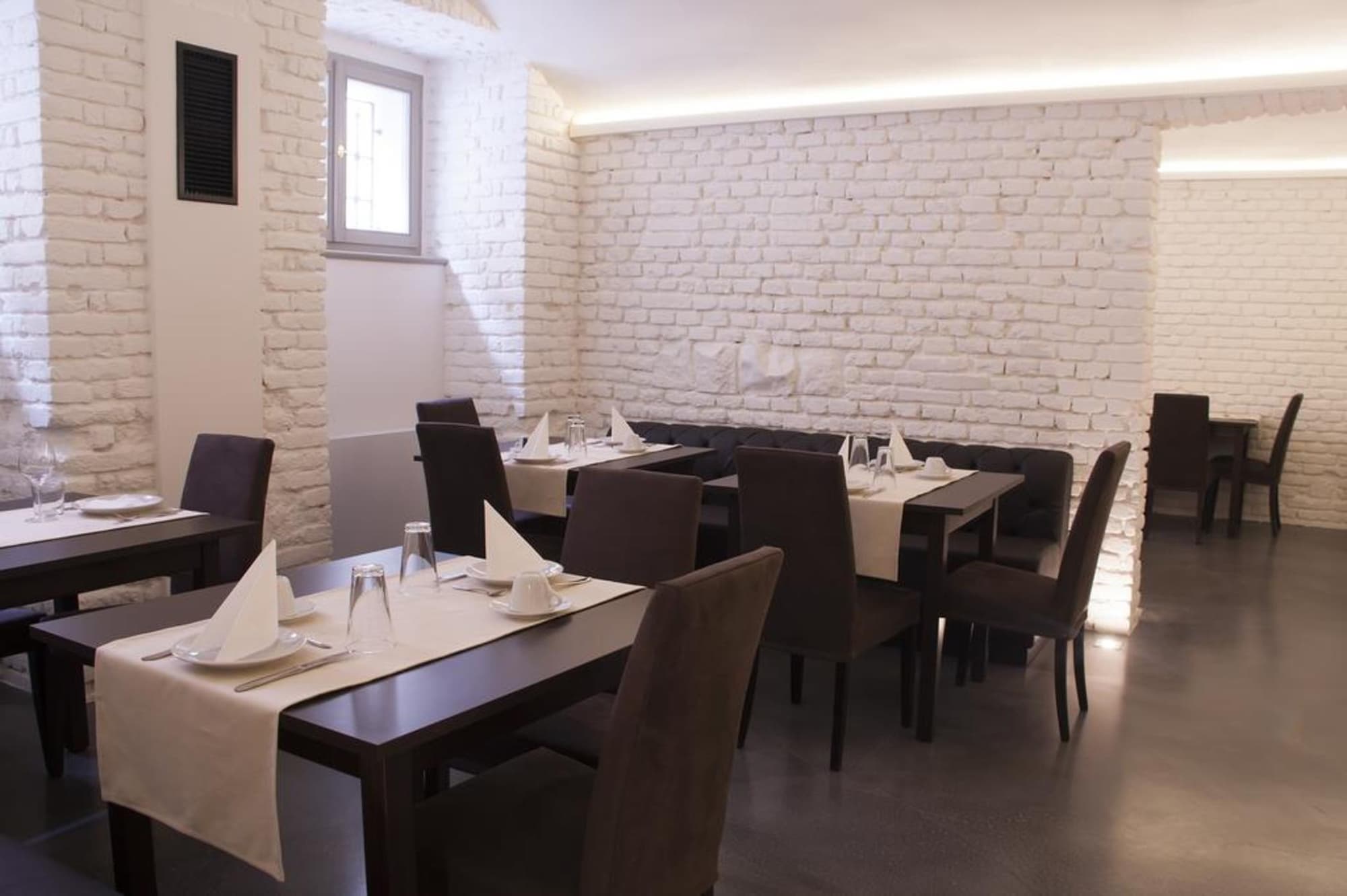 MH Suites Palace, Restaurant