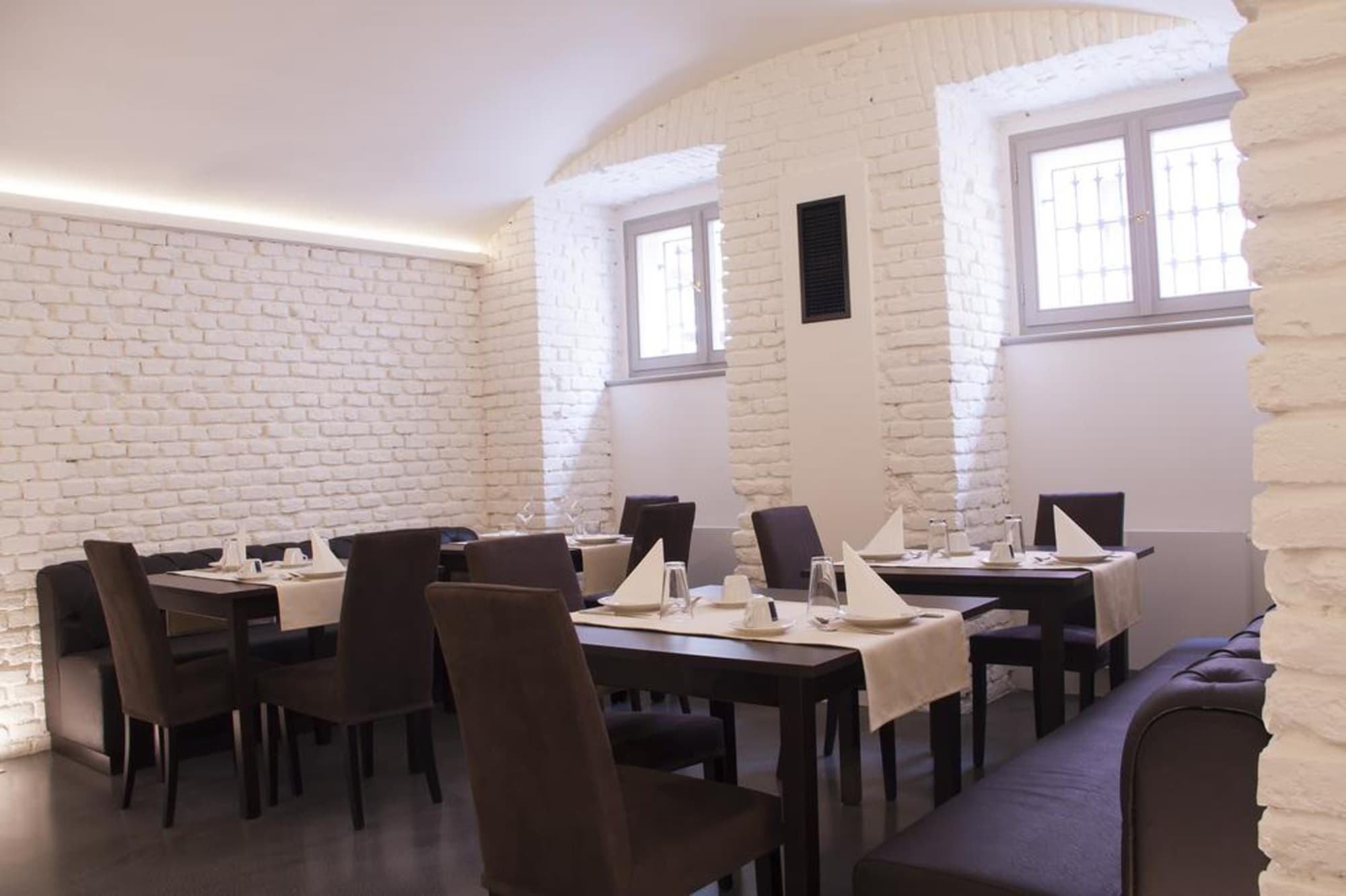 MH Suites Palace, Restaurant