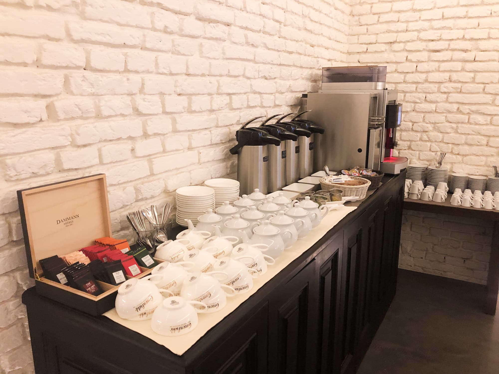 MH Suites Palace, Restaurant