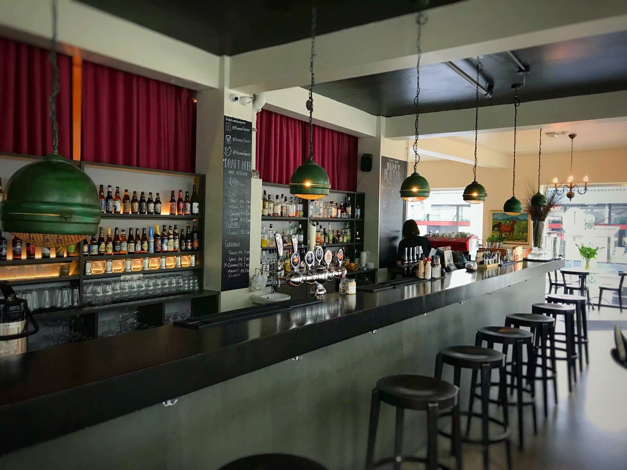 Hlemmur Suites, Bar