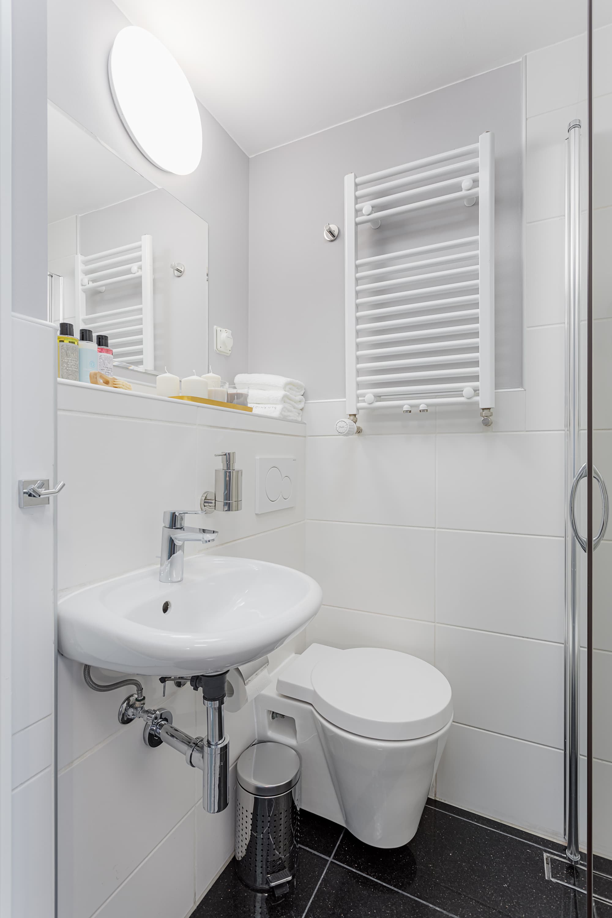 VISIONAPARTMENTS Lucerne Neustadtstrasse, Room