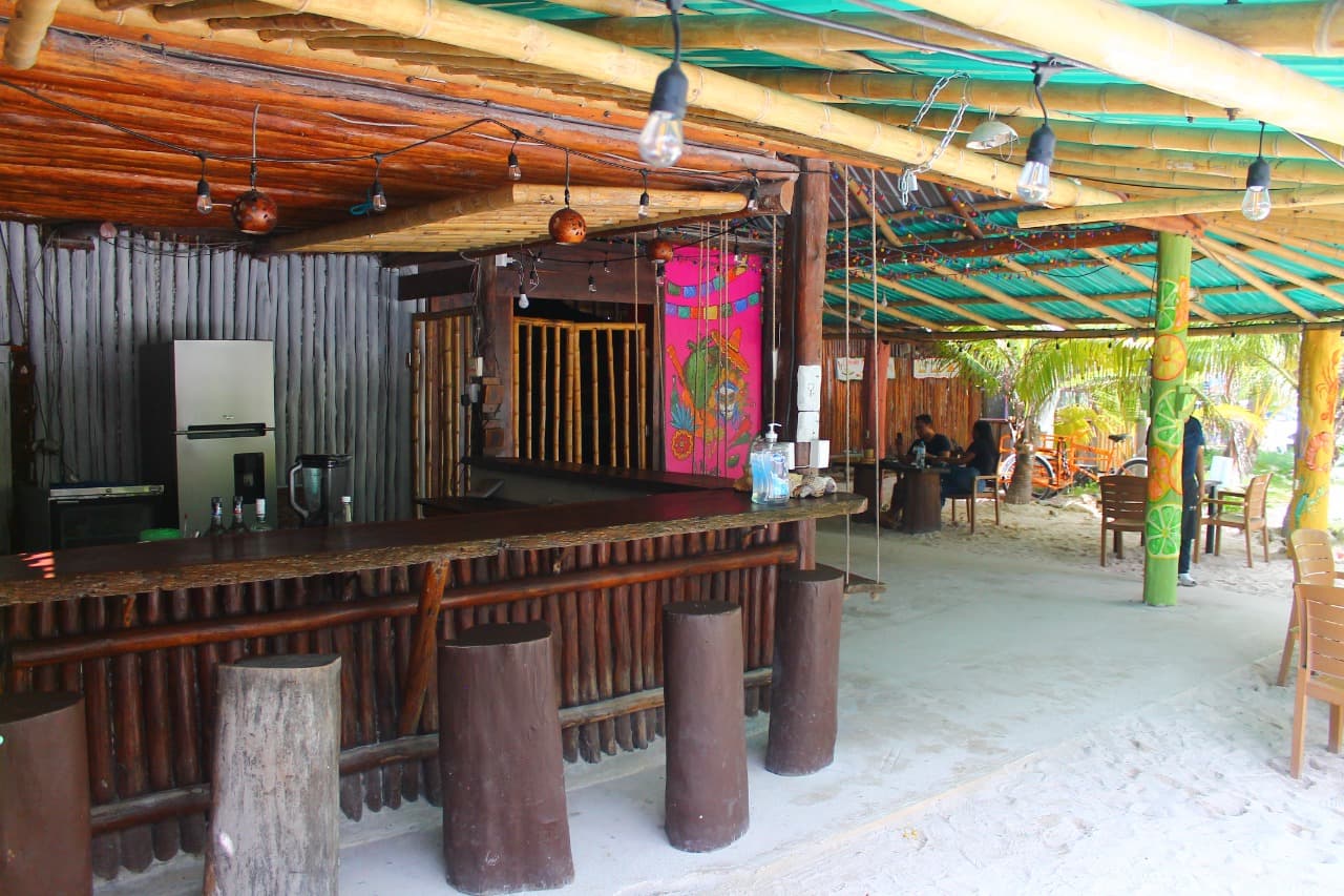 Blue Kay Eco Resort, Bar