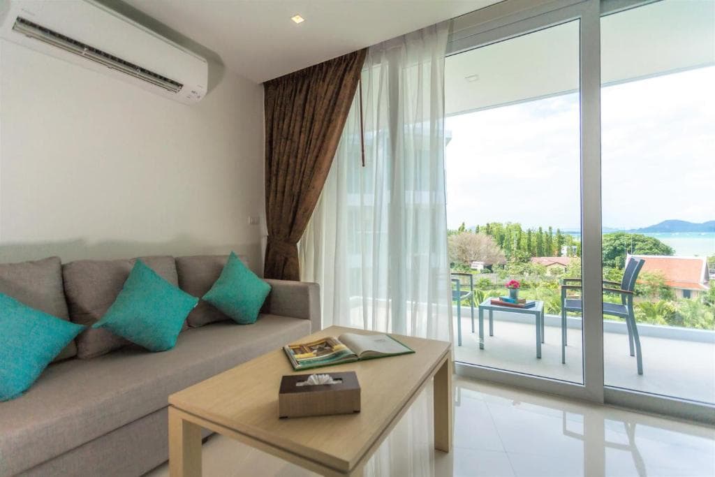 The Beachfront Hotel Phuket, Room