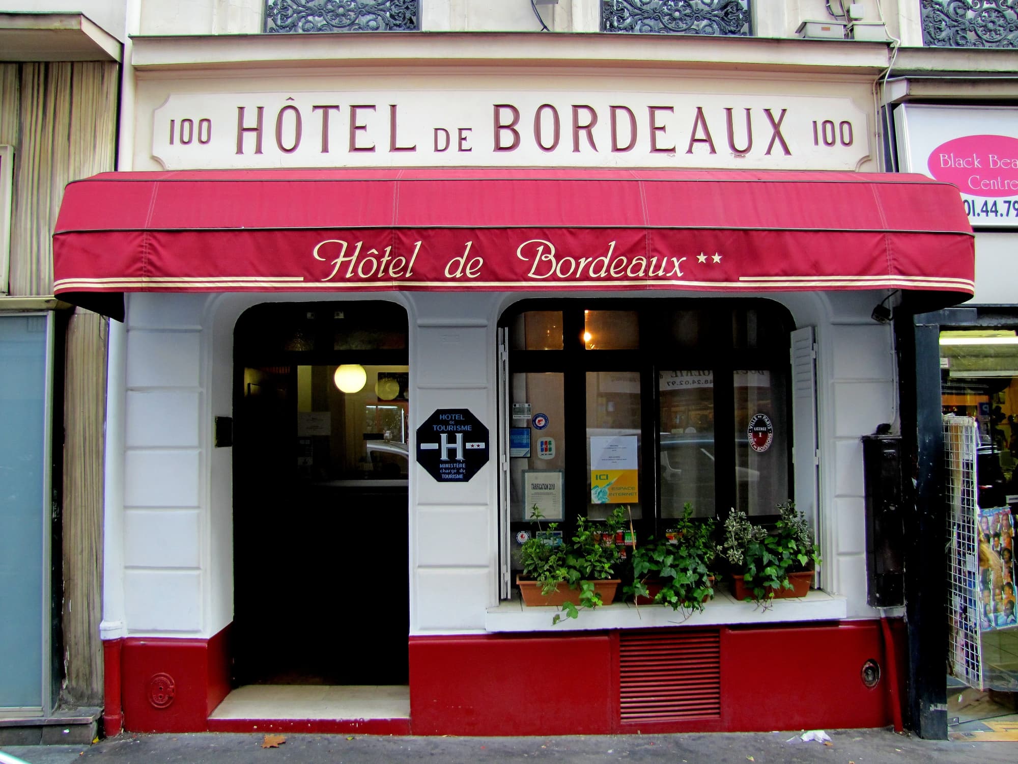 Hotel De Bordeaux, General view