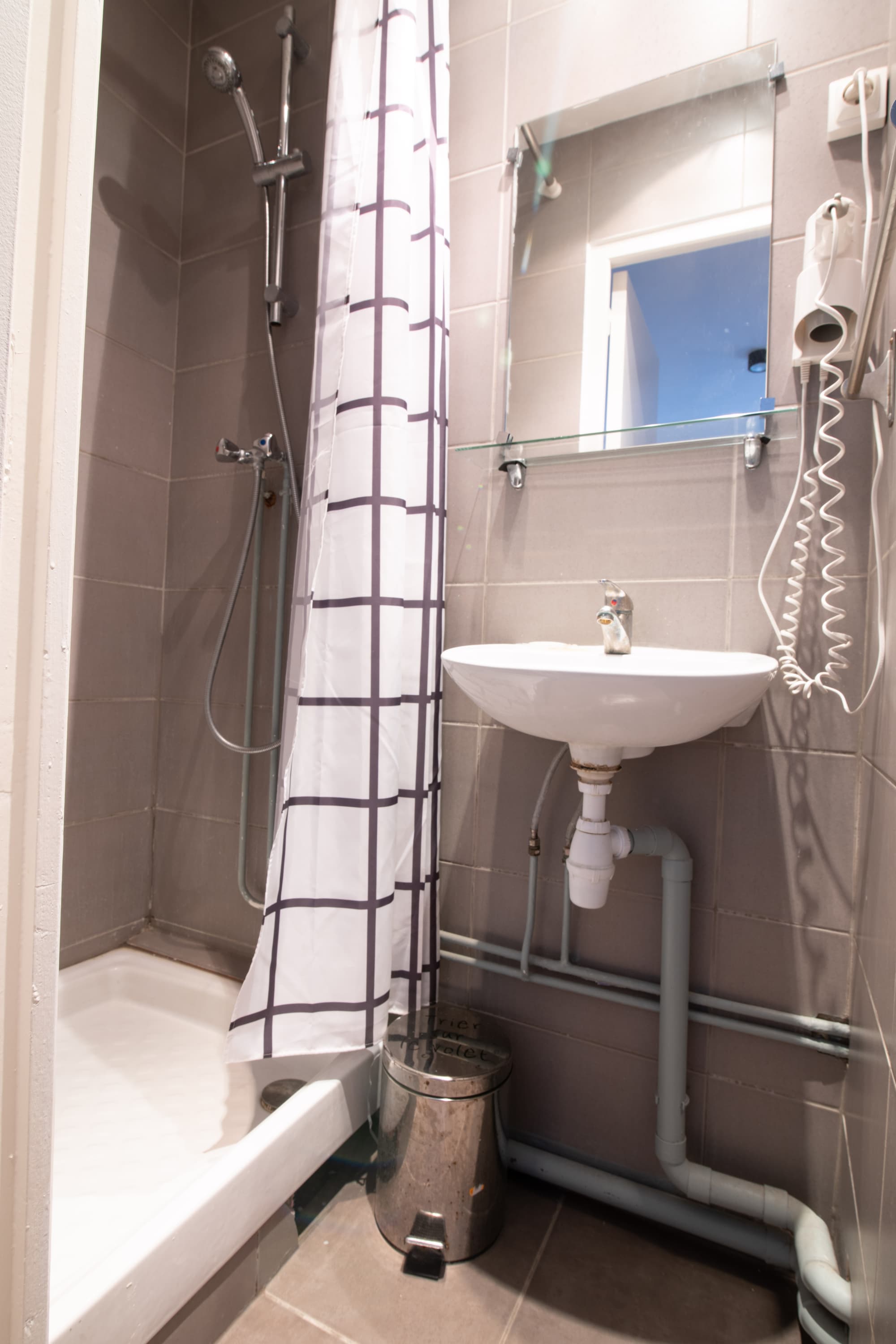 Hotel De Bordeaux, Room