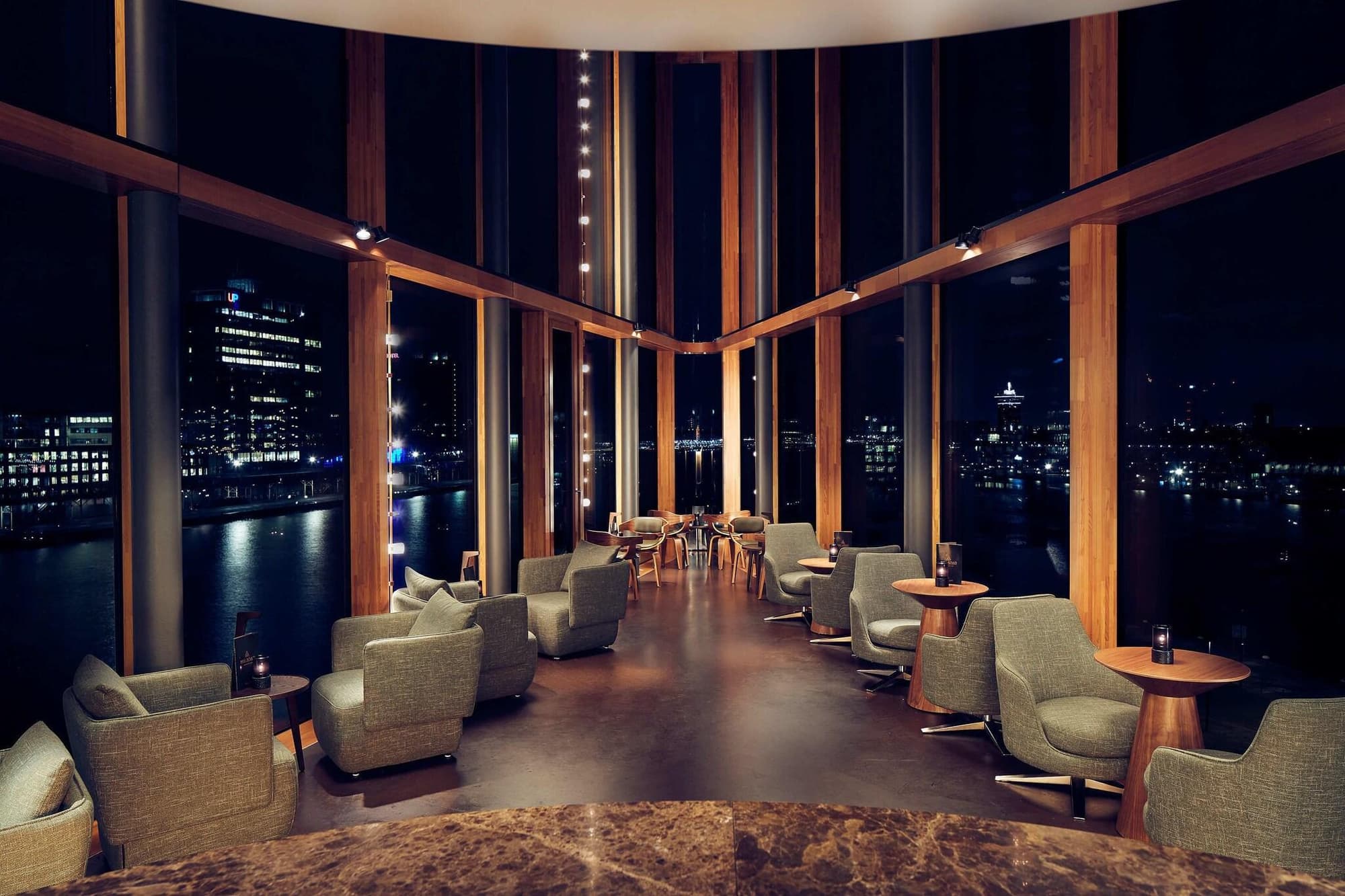 Hotel Jakarta Amsterdam, Bar