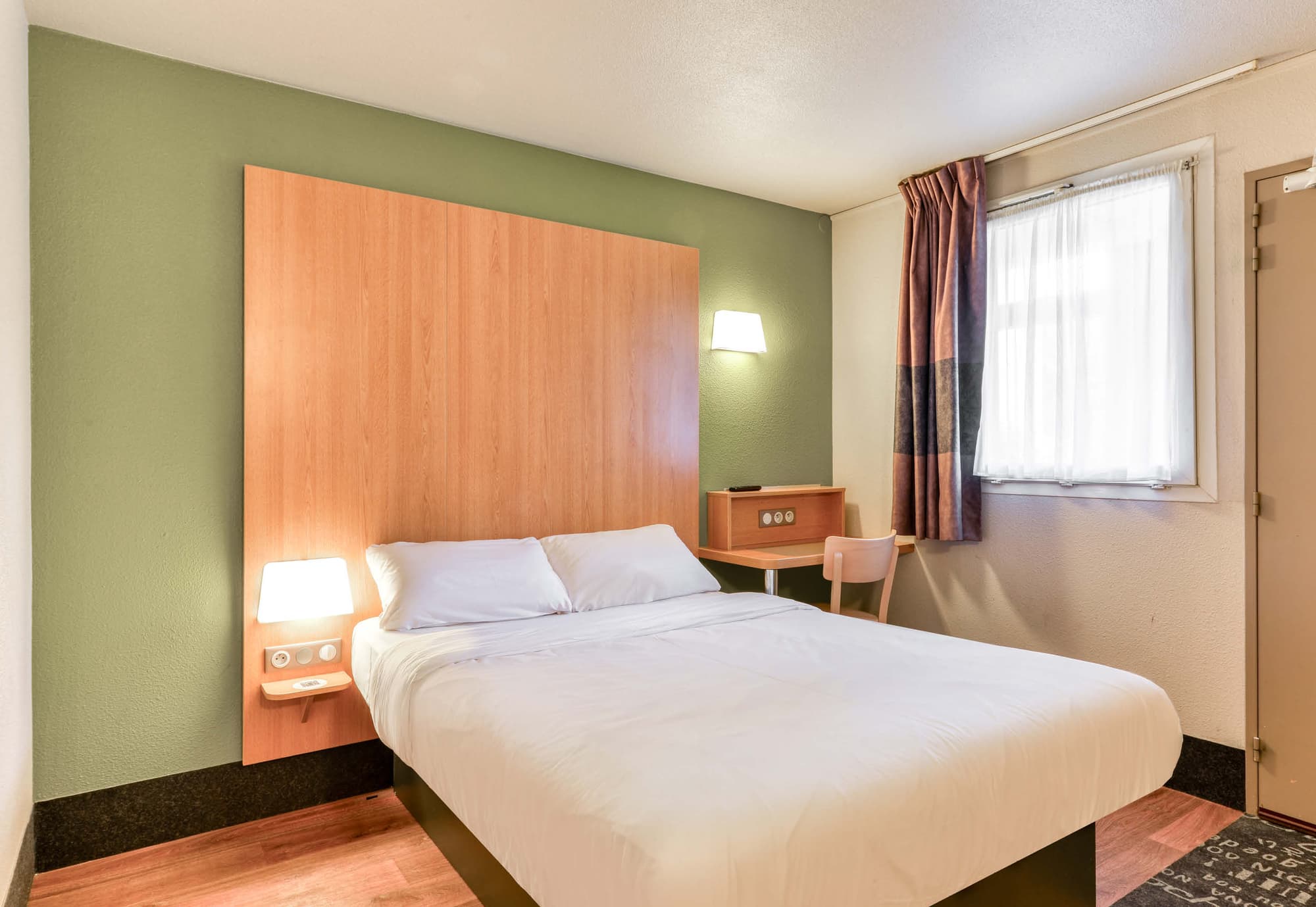 B&B Hôtel MONTPELLIER 2, Room