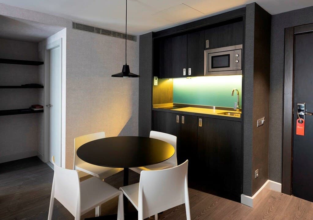 HG City Suites Barcelona, Room