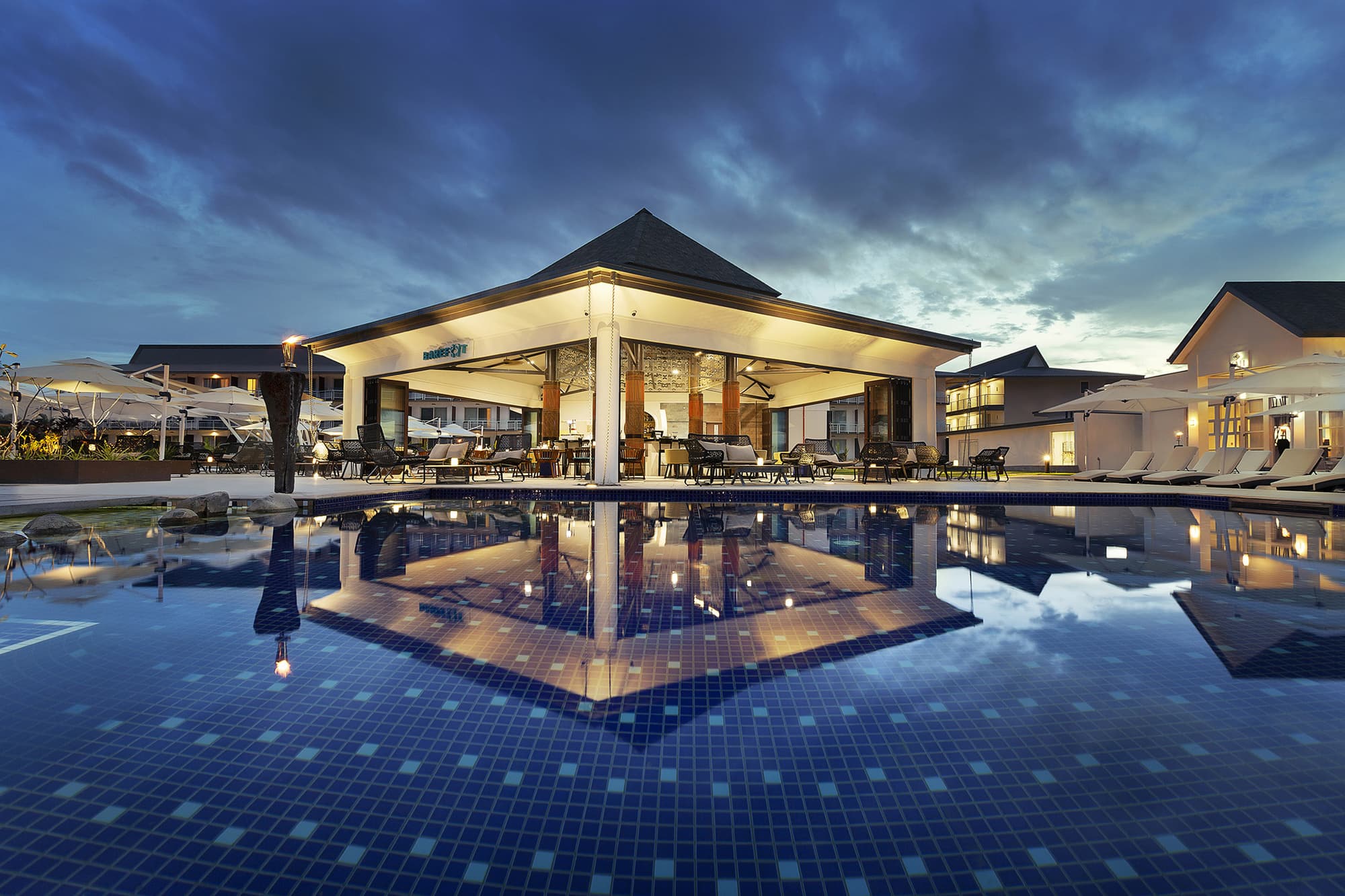 Pullman Nadi Bay Resort and Spa Fiji, Bar