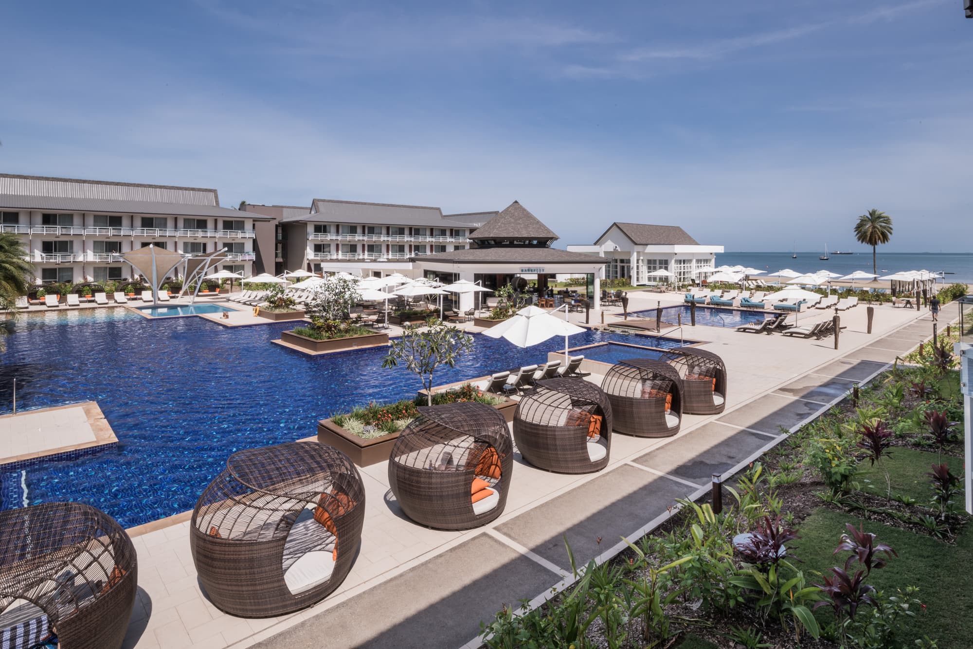 Pullman Nadi Bay Resort and Spa Fiji, Pool