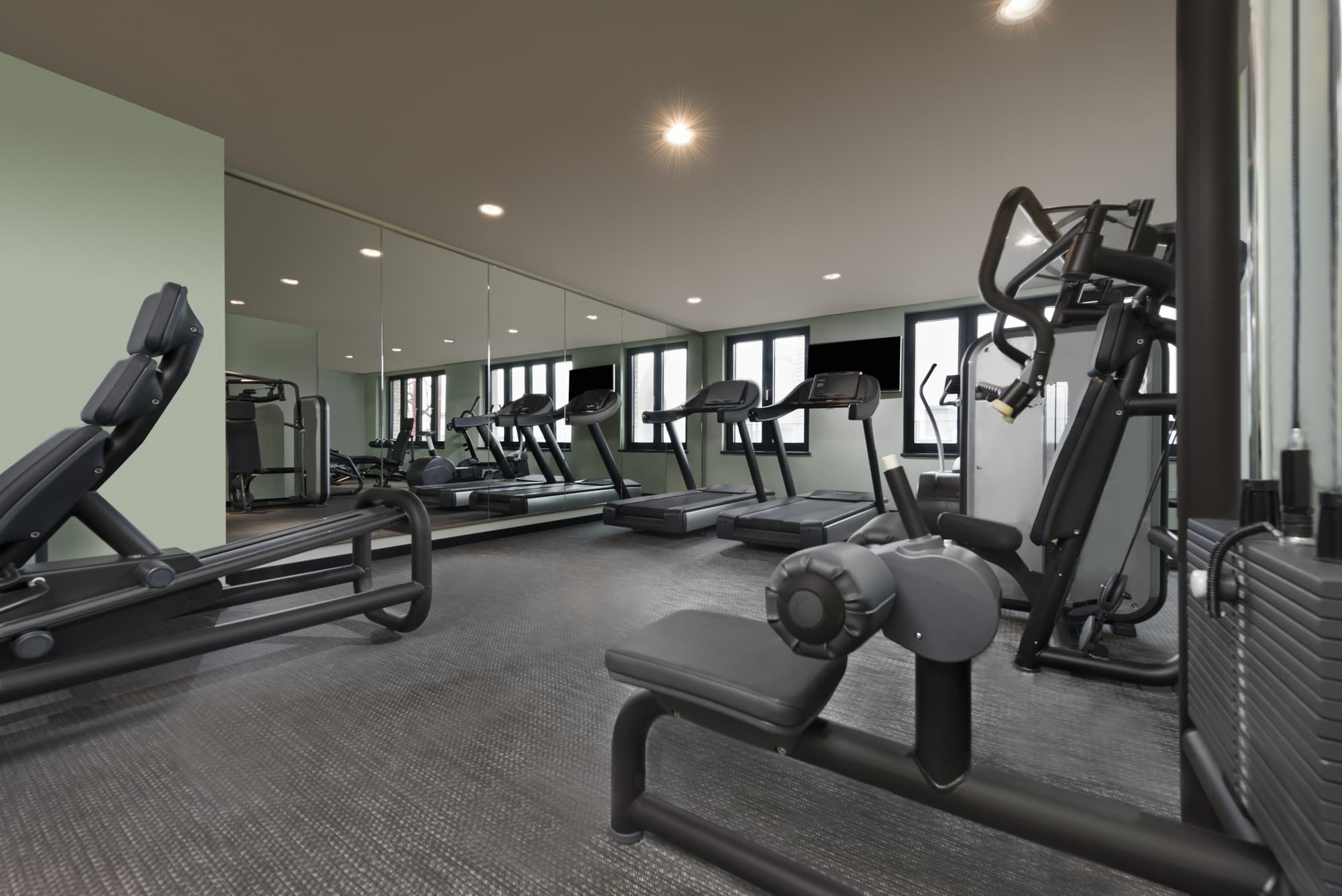 Adina Apartment Hotel Frankfurt Westend, Sports and Entertainment