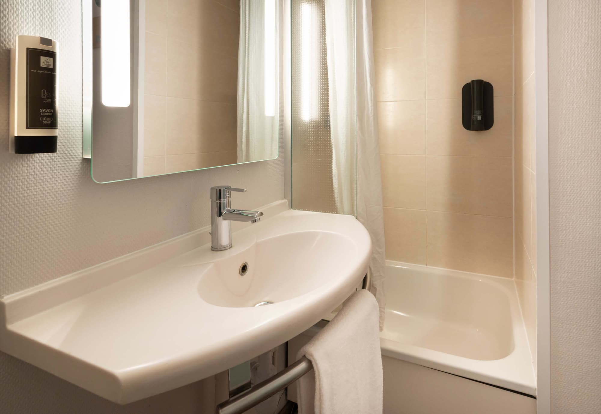 B&B Hôtel Nantes Parc Expos La Beaujoire, Room