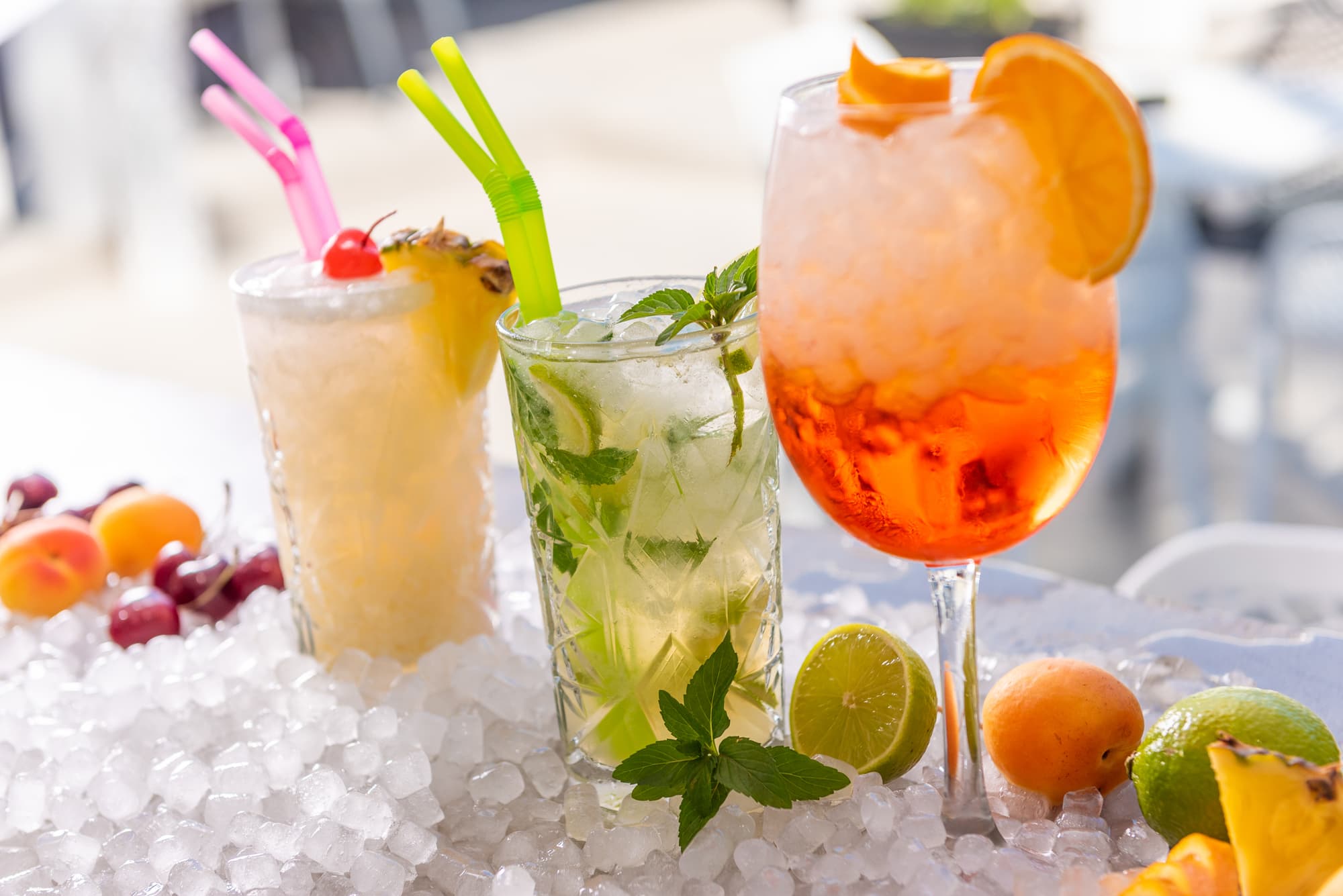 Dionysos Hotel and Studios, Bar