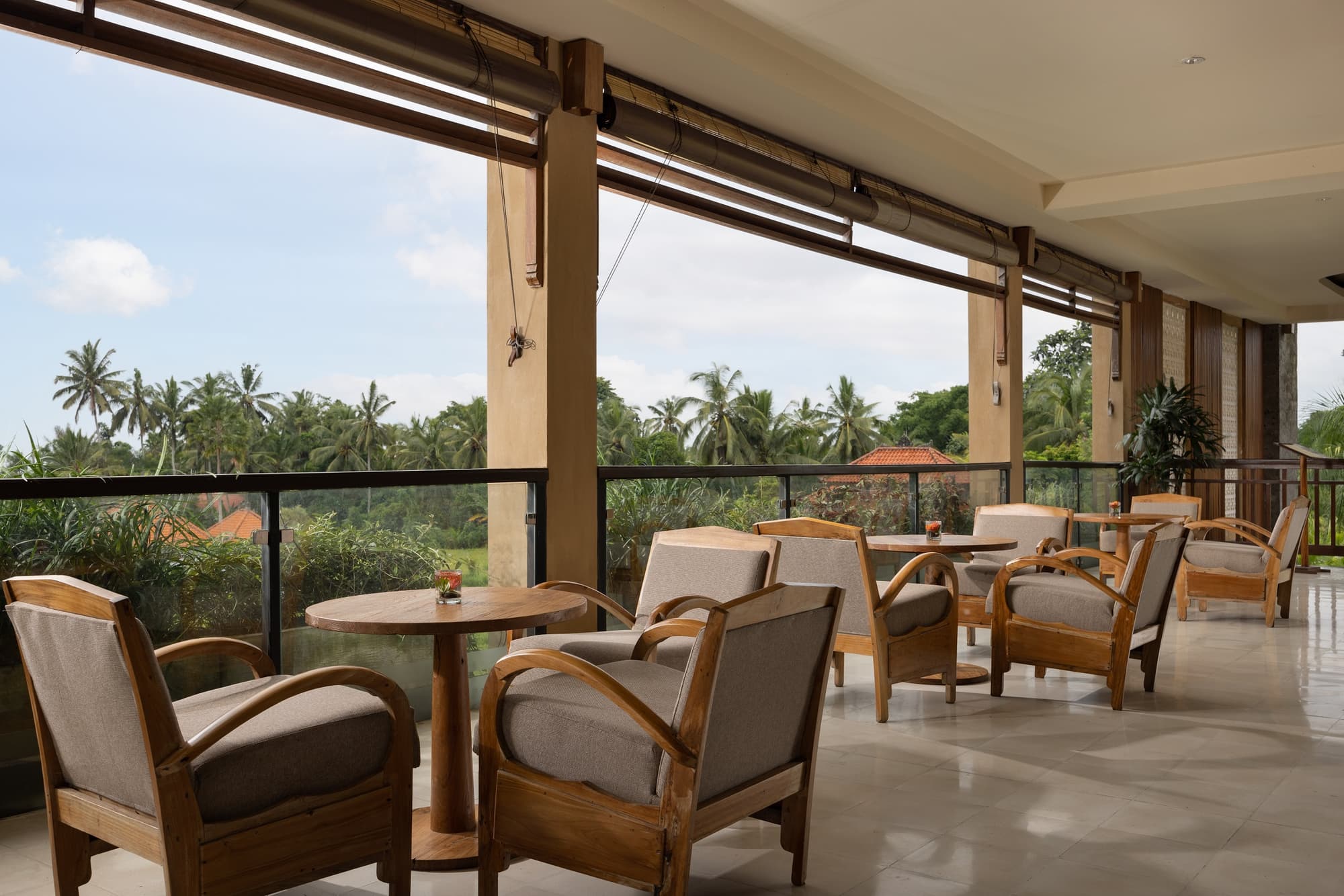 The Sankara Suites and Vilas, Restaurant