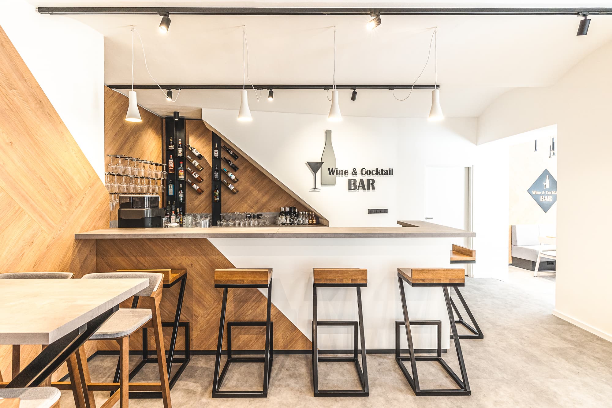 Spa Hotel Devin, Bar