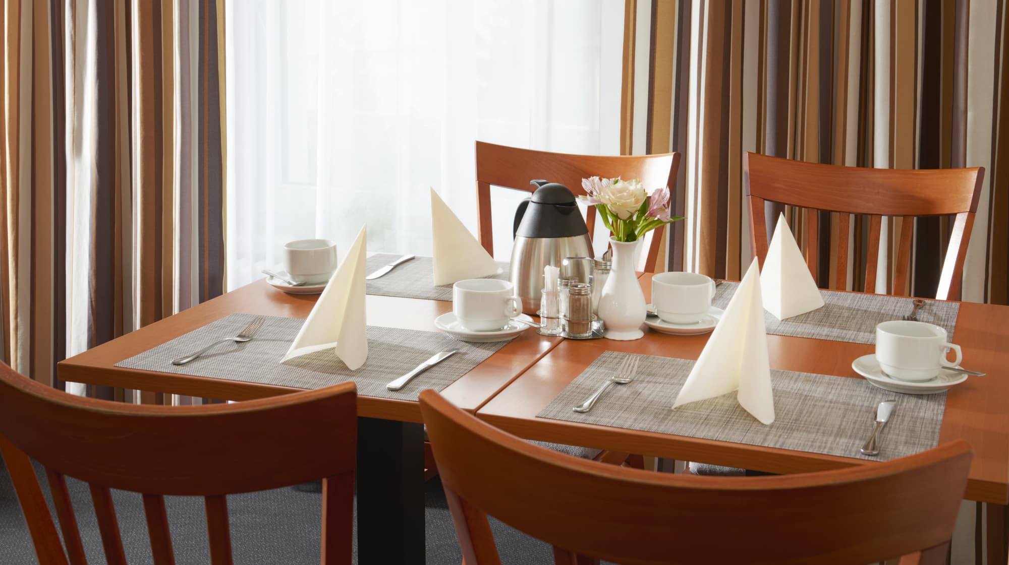 Spa Hotel Devin, Restaurant