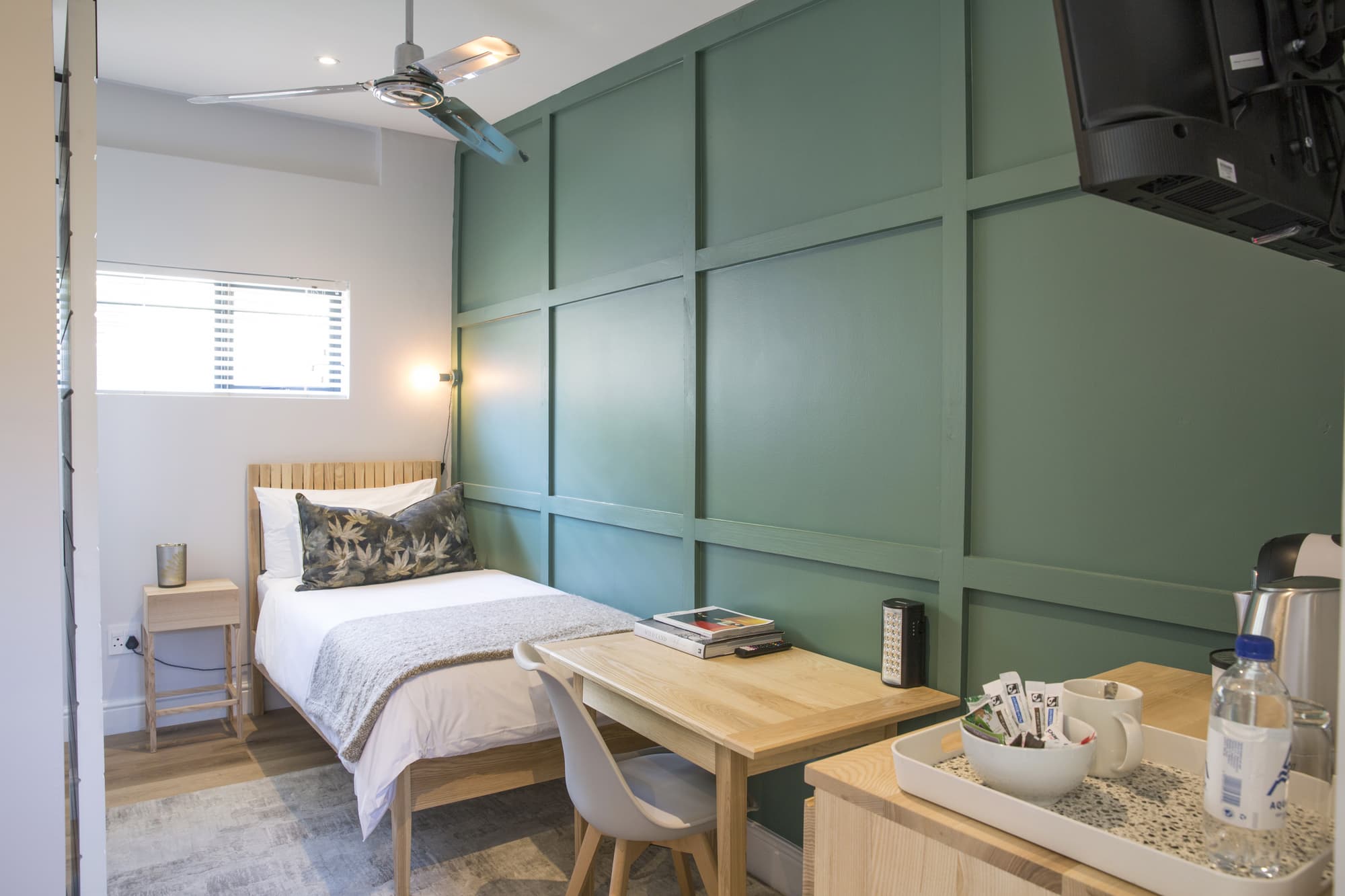 Antrim Collection, Room