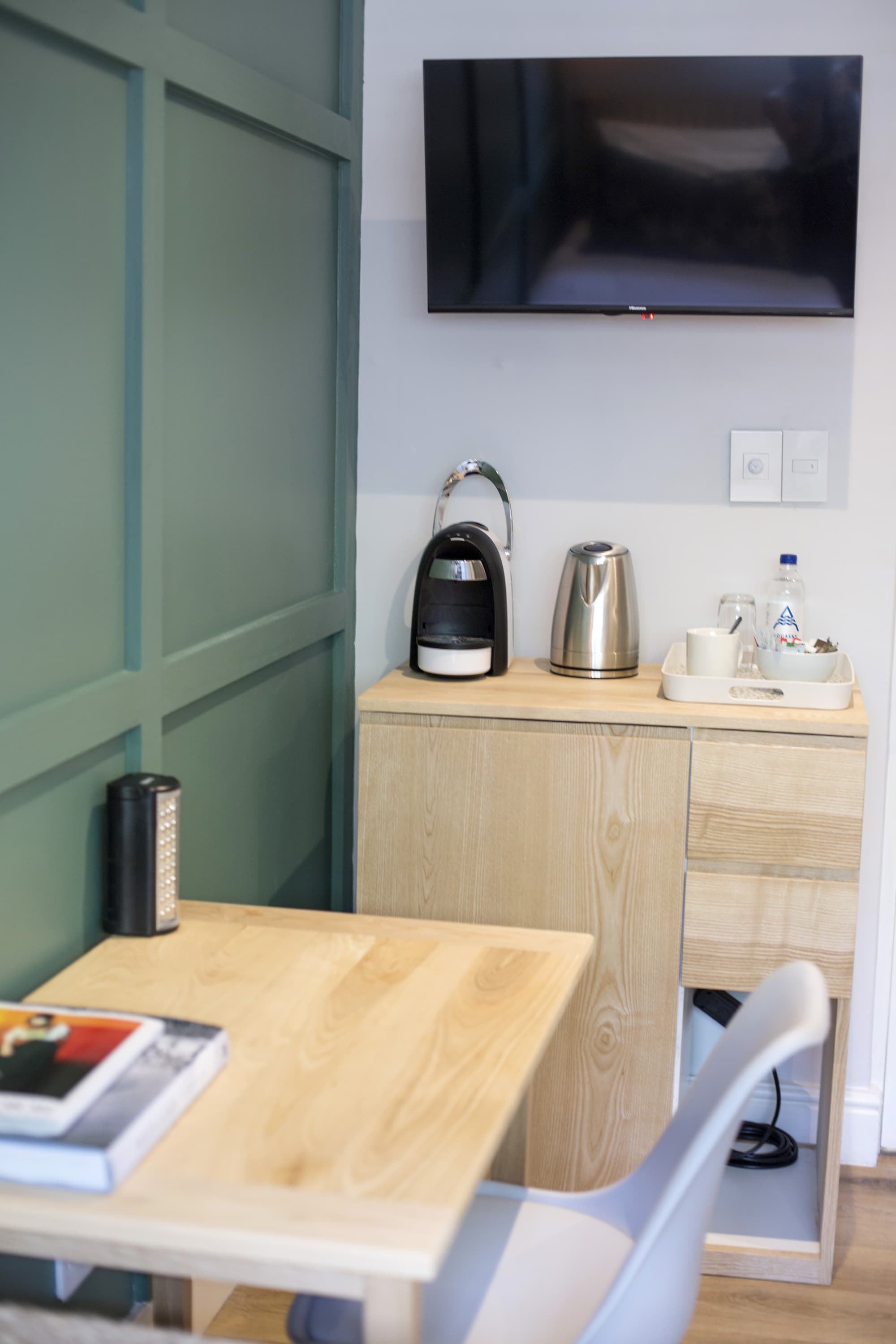 Antrim Collection, Room