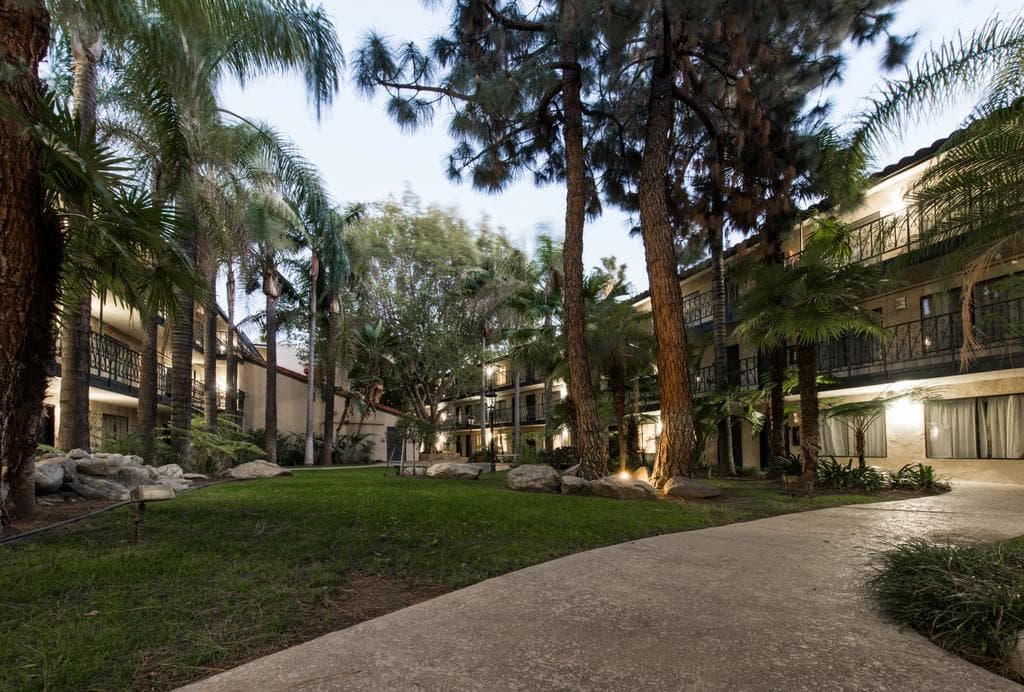 Vanllee Hotel and Suites, General view