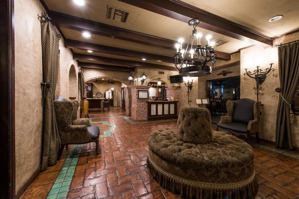 Vanllee Hotel and Suites, Lobby