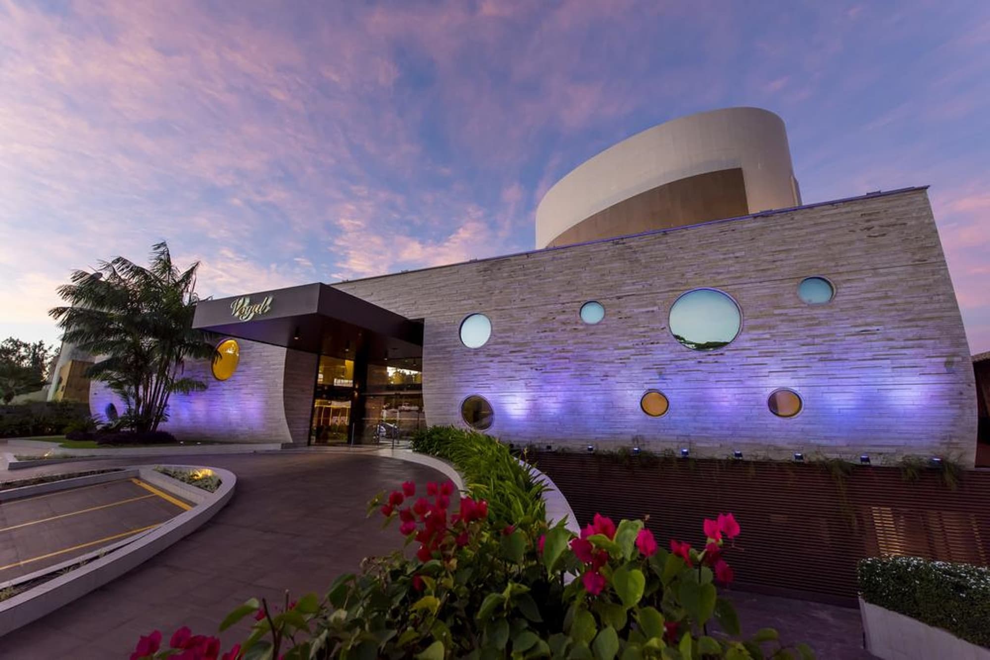 Vogal Luxury Beach Hotel & Spa, General view