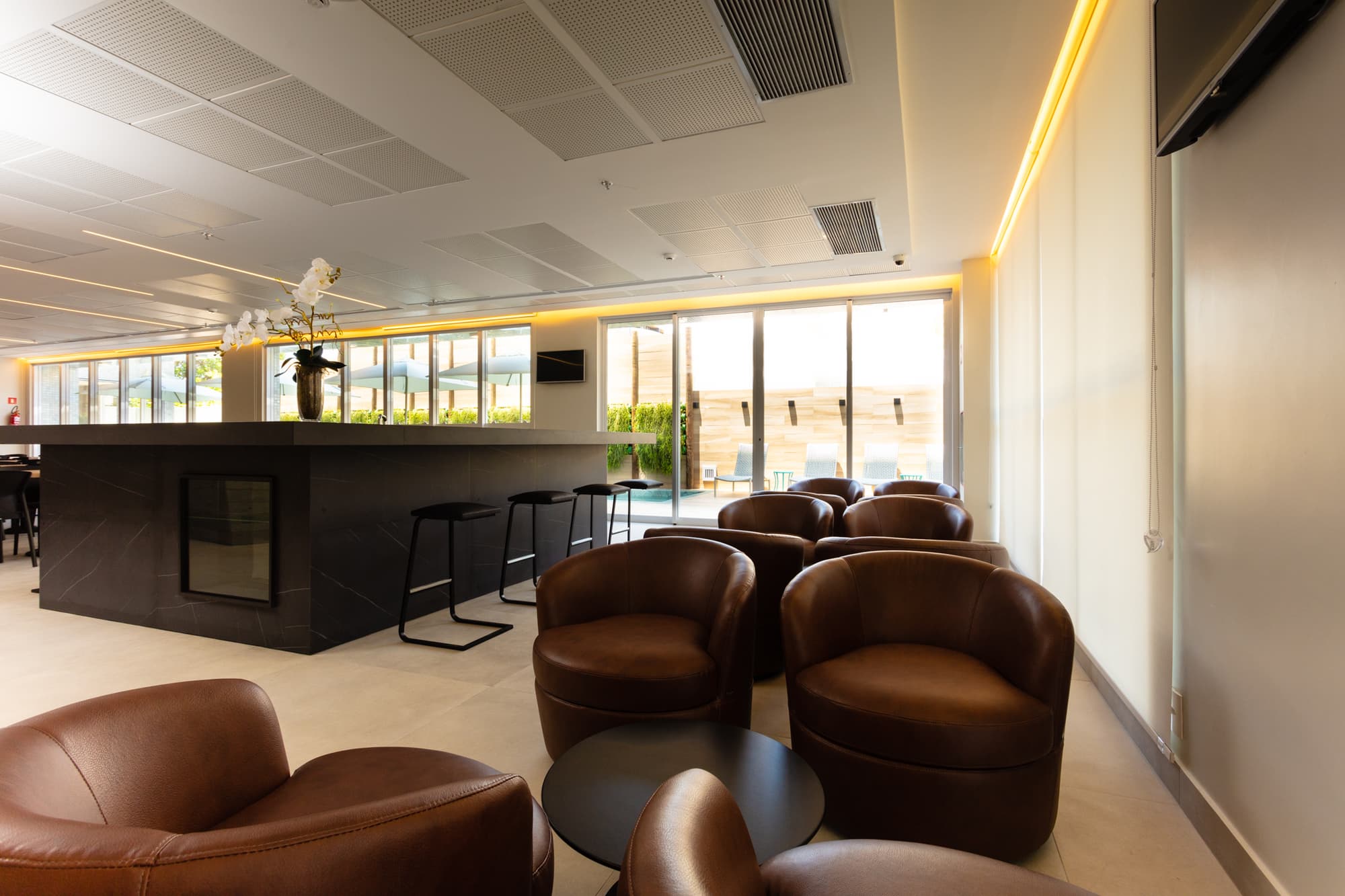 Flix Hotel, Bar