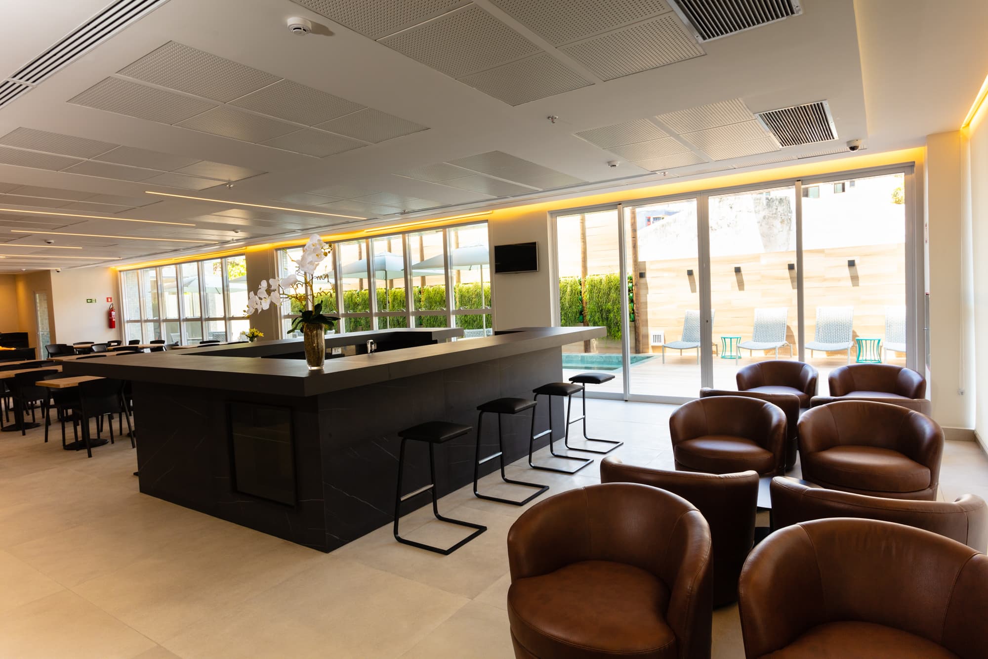 Flix Hotel, Restaurant