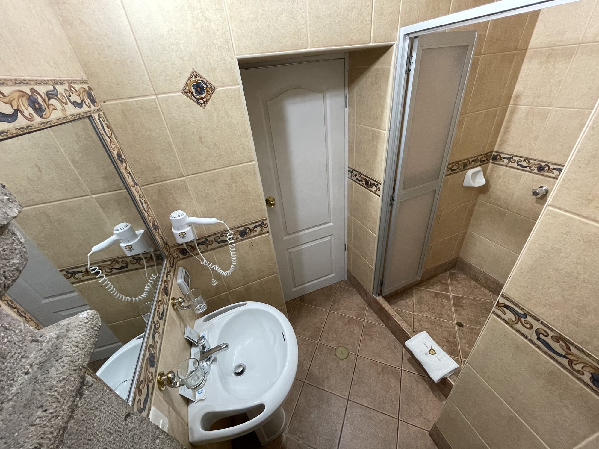 Hotel Rojas Inn, Room