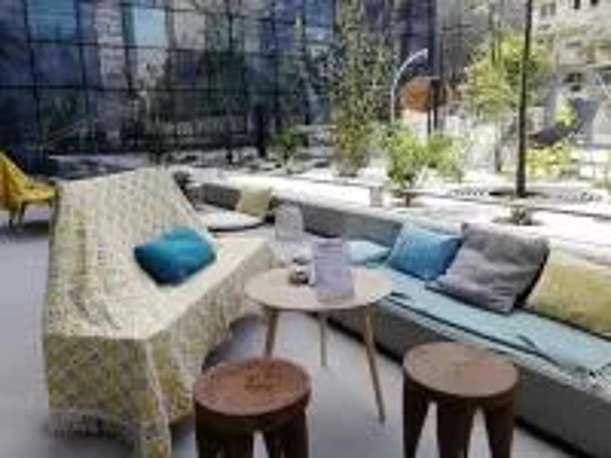 Hampton by Hilton Paris Clichy, Terrace