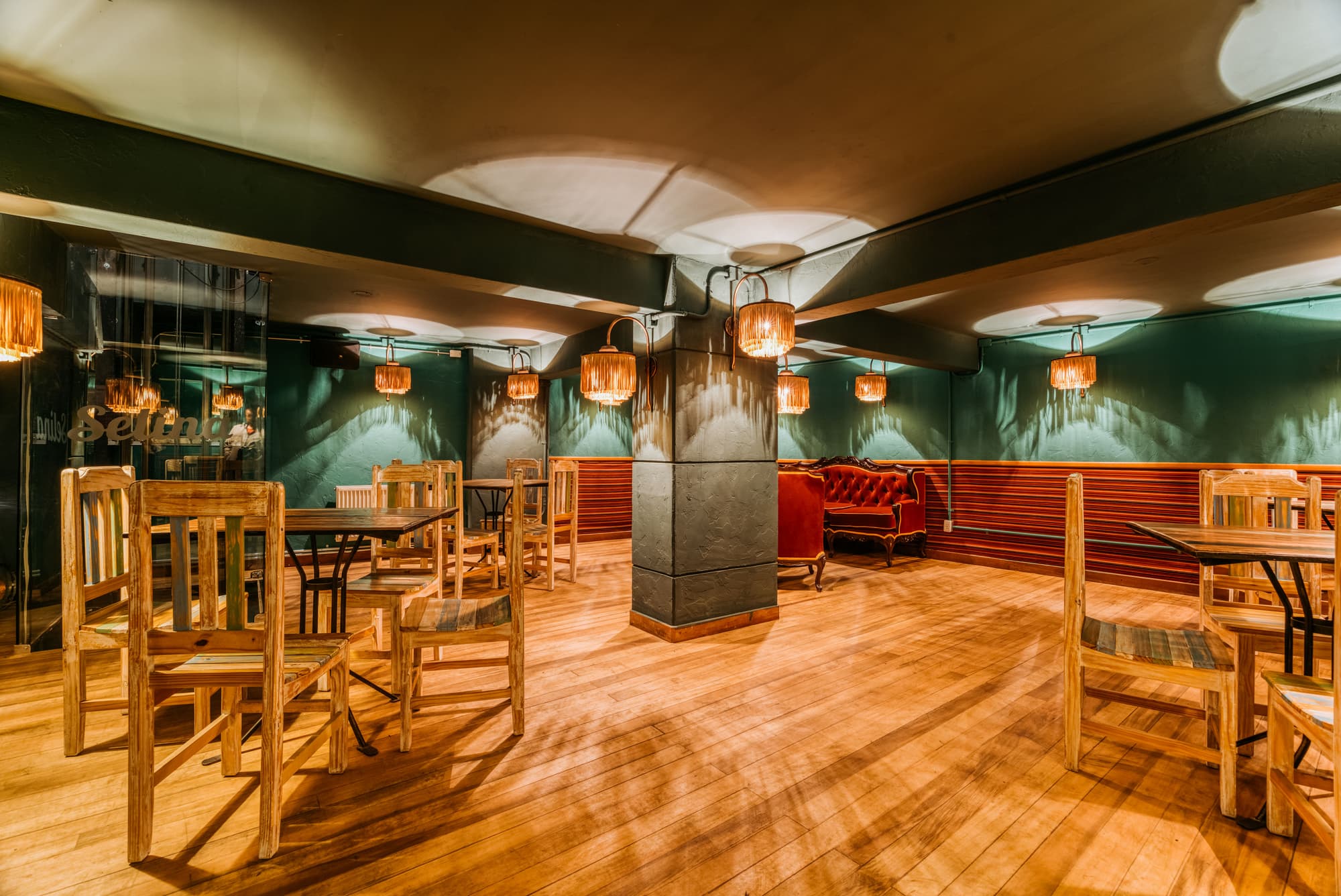 Socialtel La Paz, Restaurant