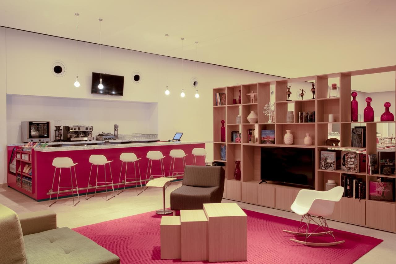 Fiesta Inn Parque Puebla, Bar