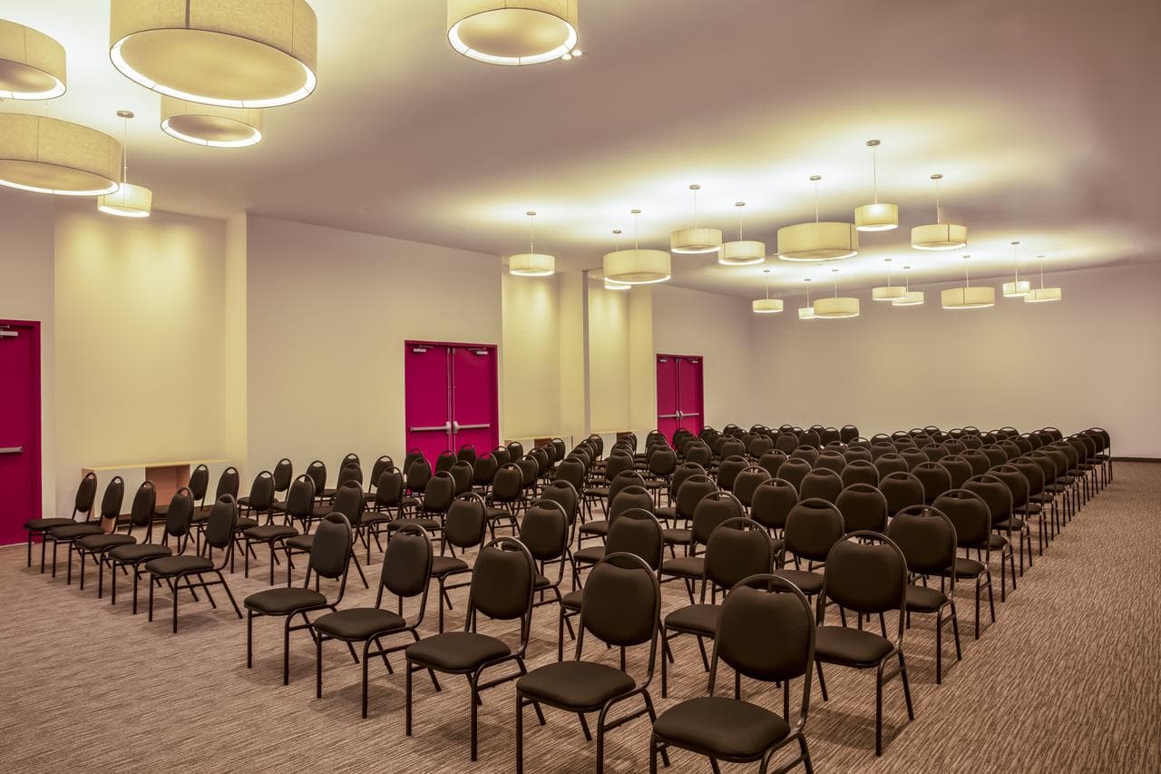 Fiesta Inn Parque Puebla, Conferences