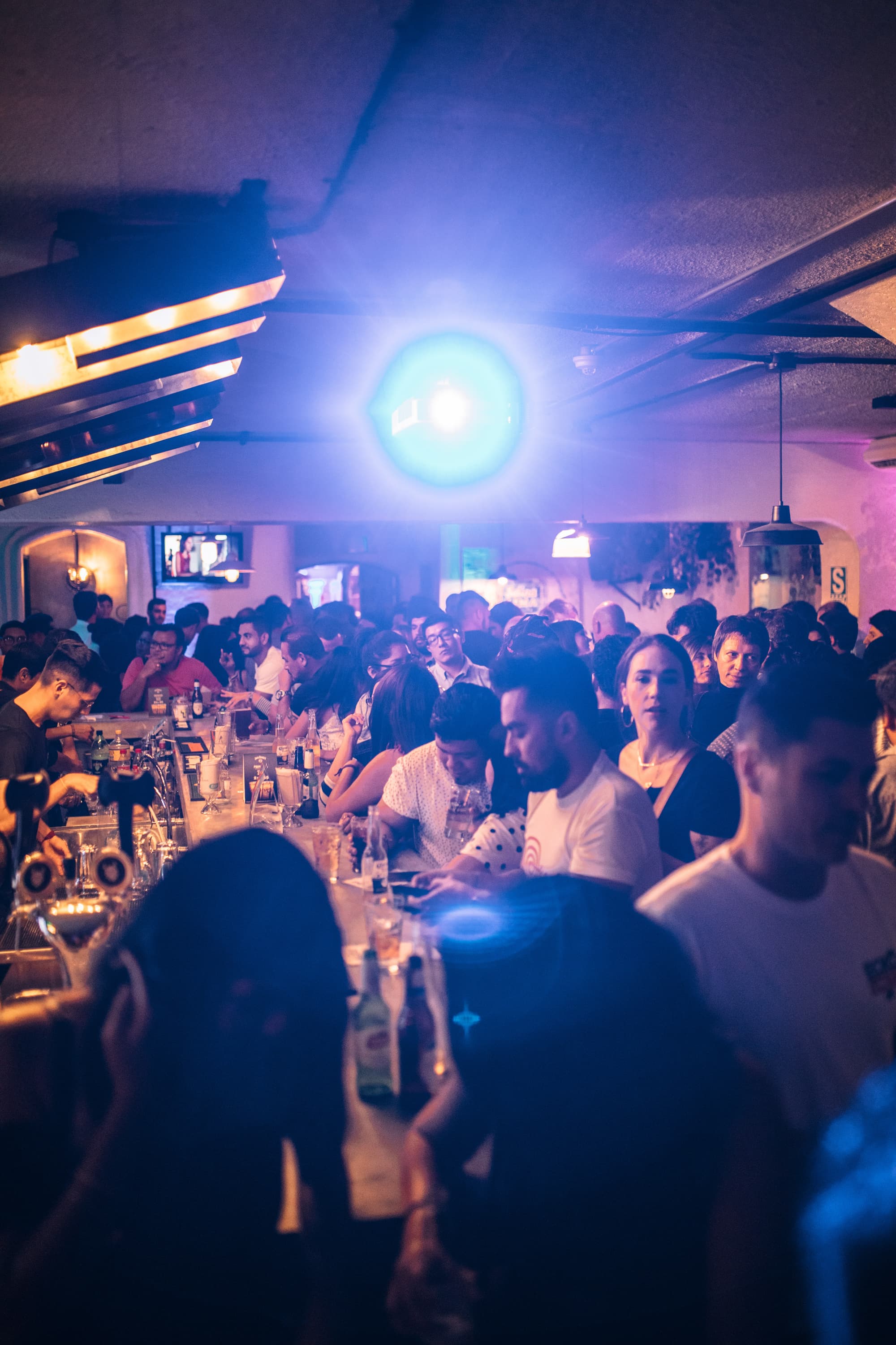 Miraflores Lima, Bar