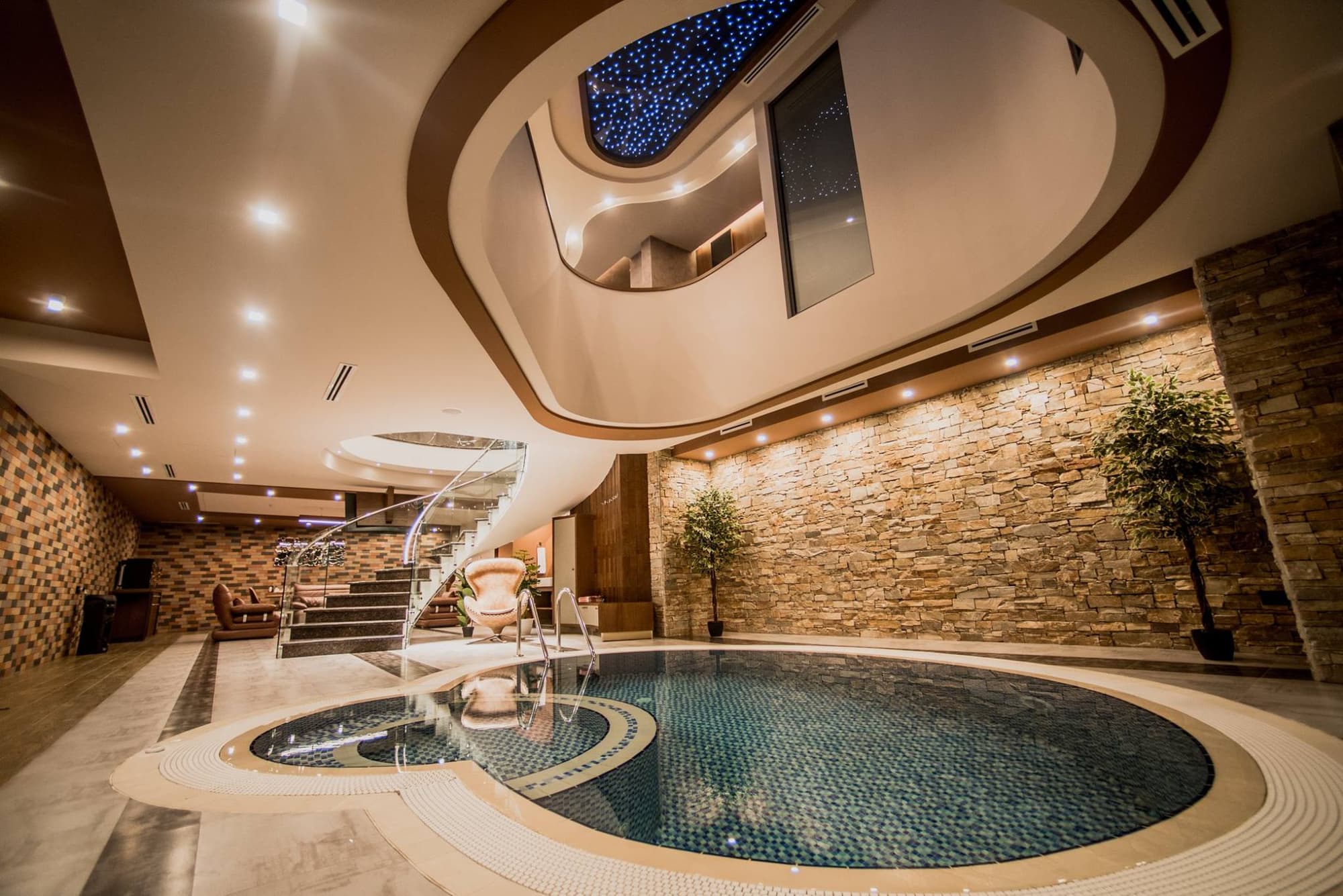 Aghababyans Hotel, Pool