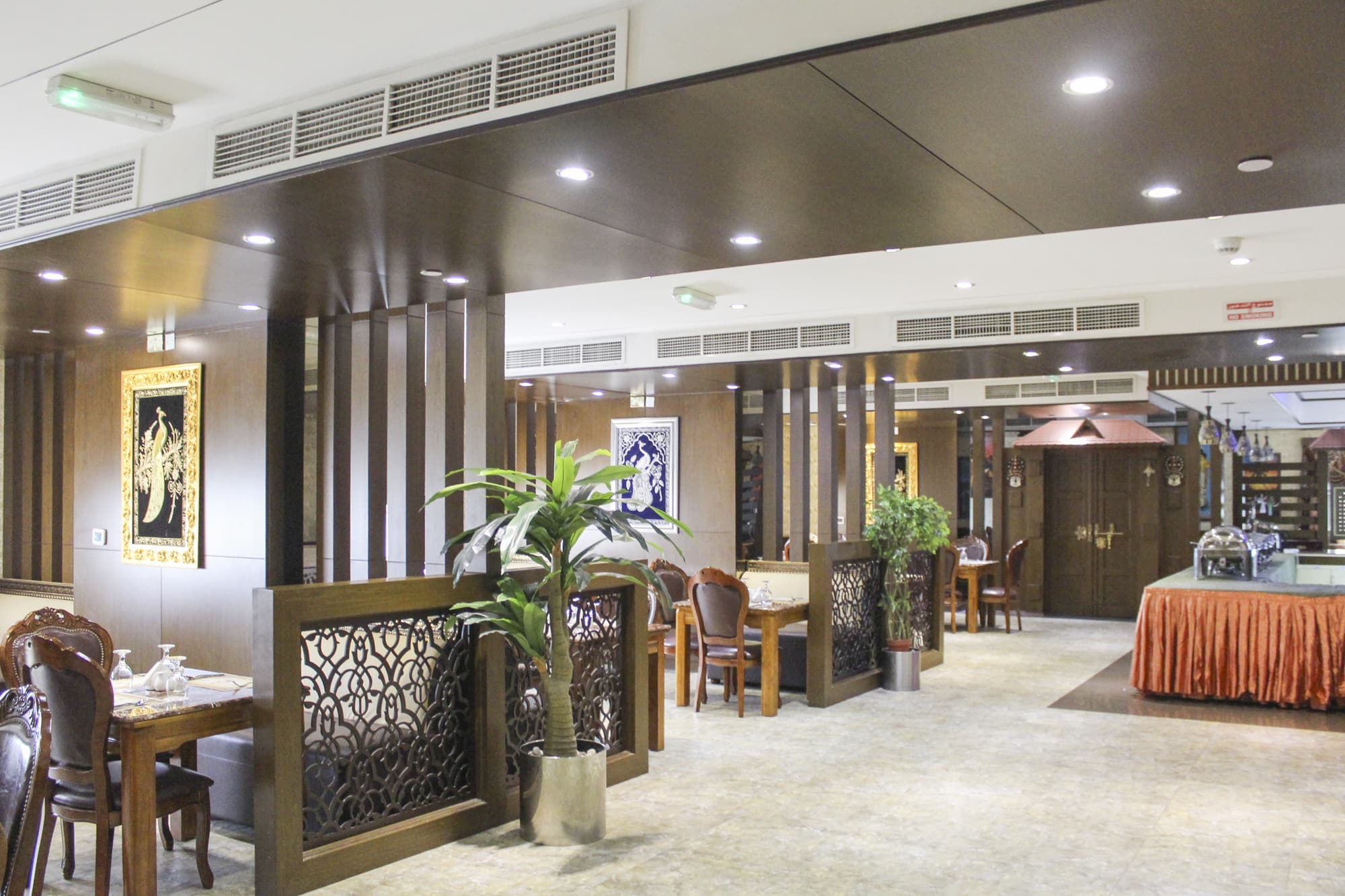 Clifton International Hotel, Restaurant