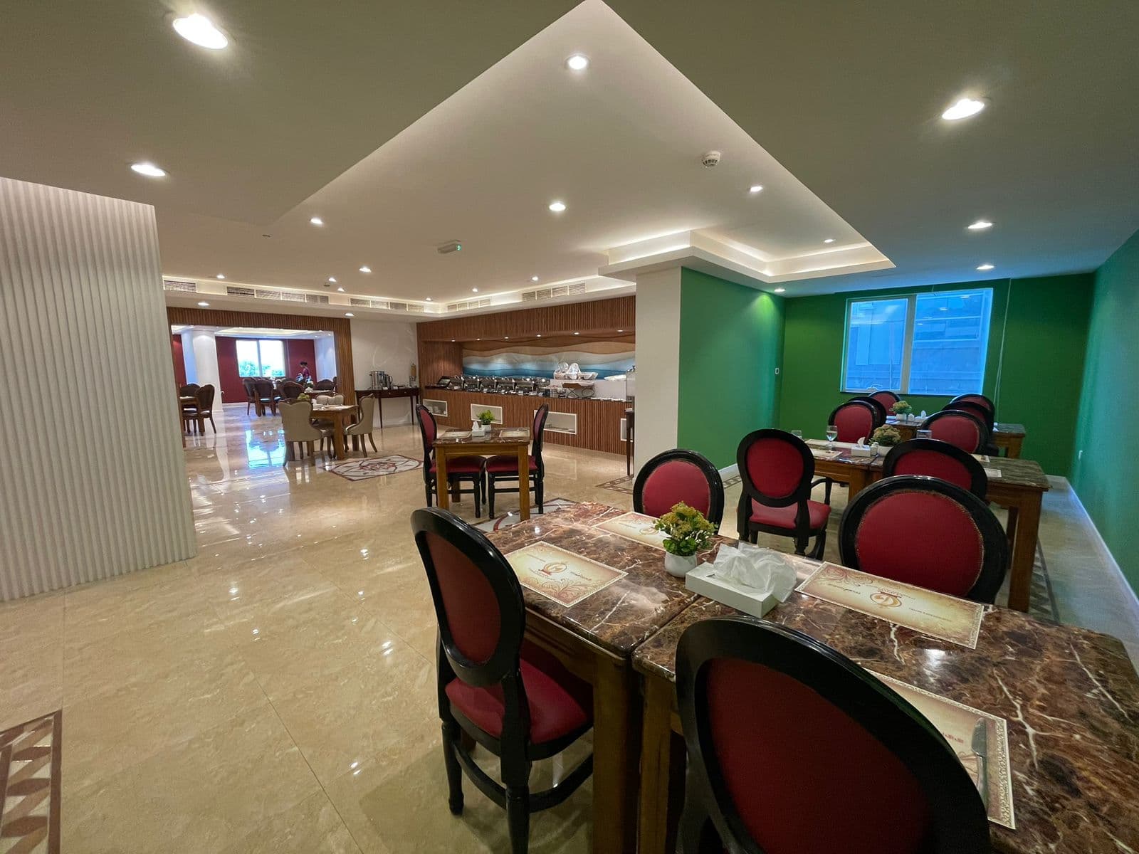 Clifton International Hotel, Restaurant