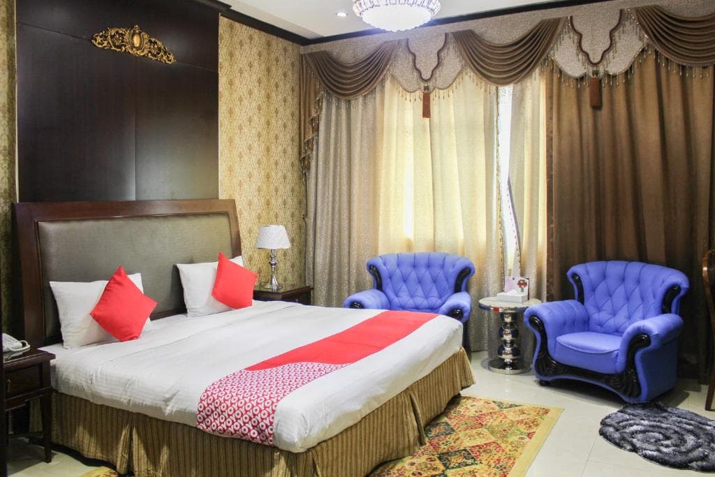 Clifton International Hotel, Room