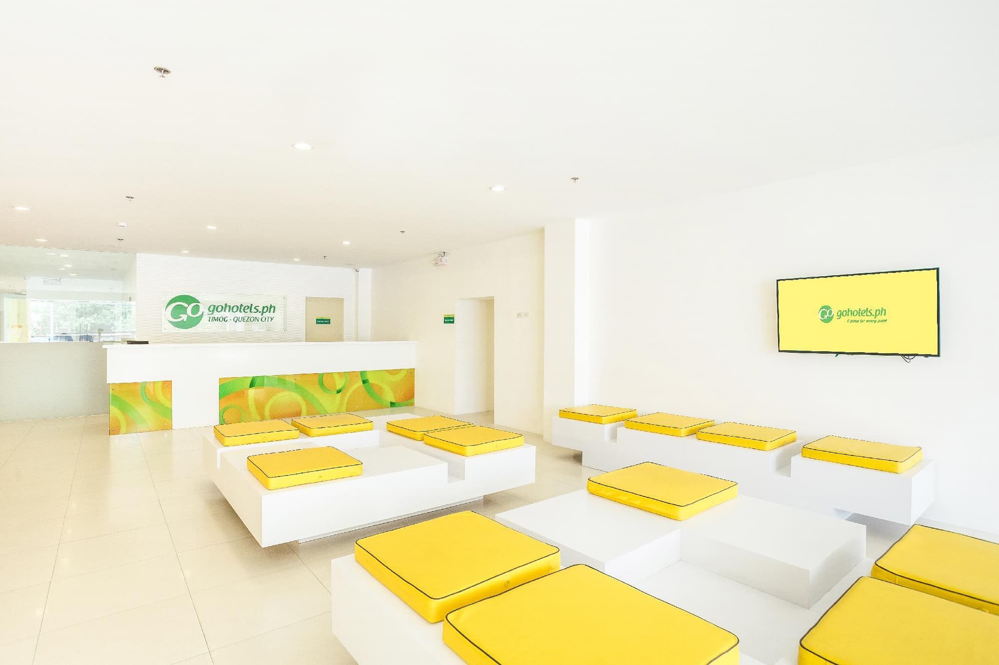 Go Hotels Timog, Lobby