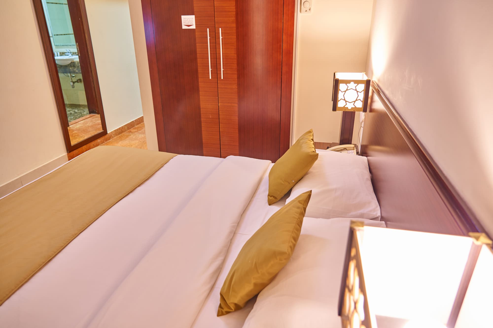 Grand Square Hotel, Room