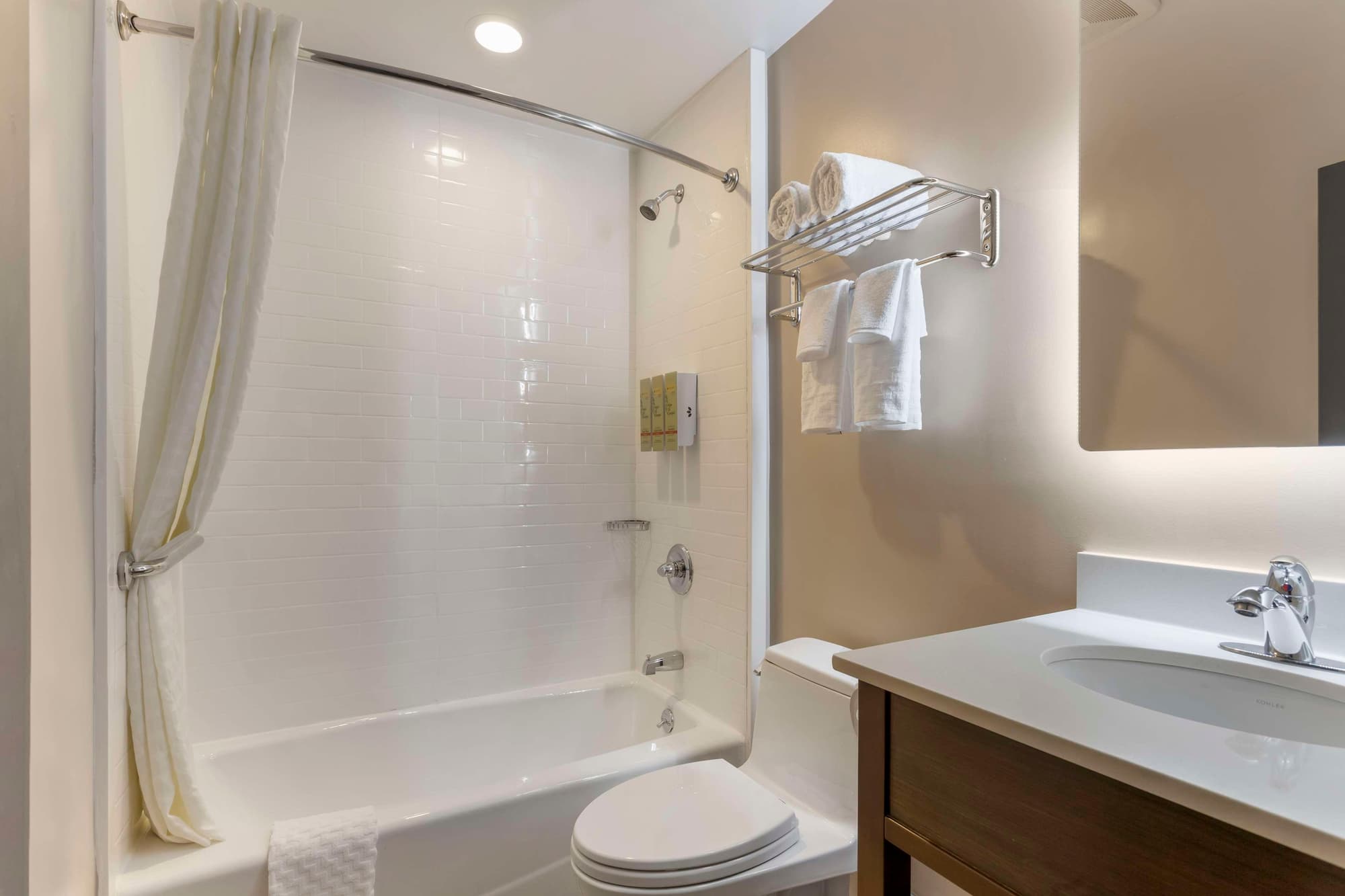 Best Western Brooklyn-Coney Island Inn, Room